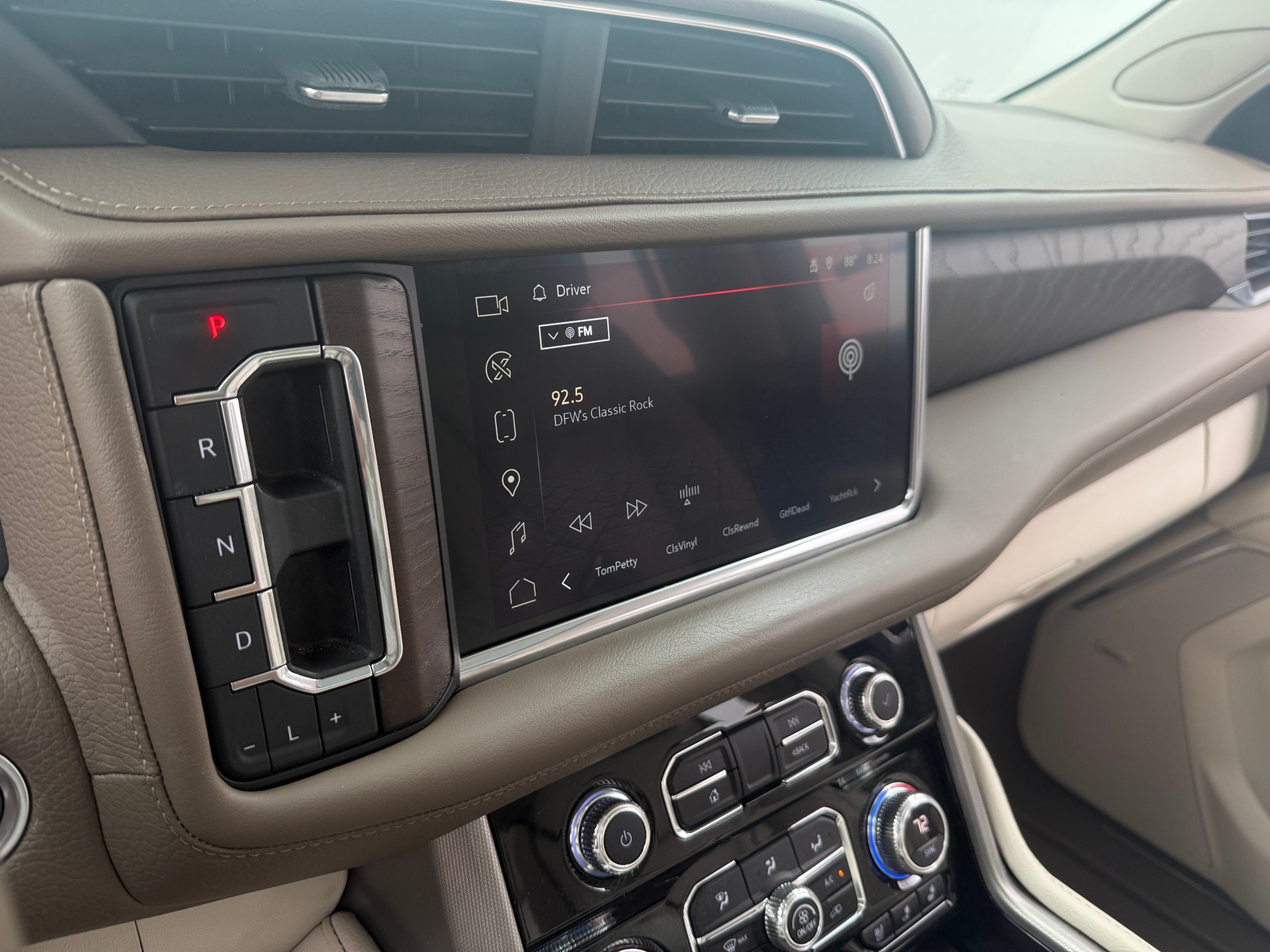 Thumbnail: 2022 GMC Yukon - 3