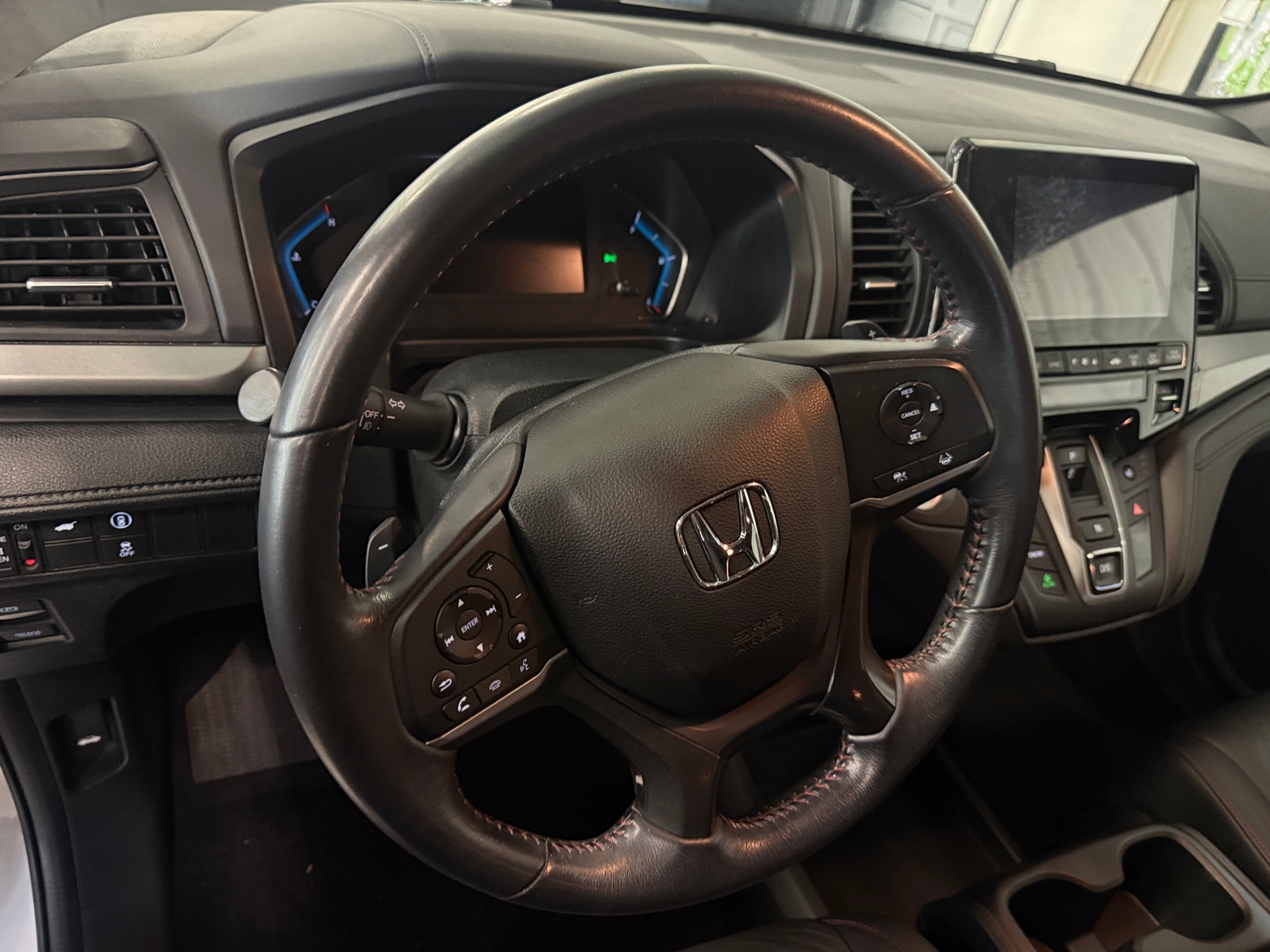 Thumbnail: 2023 Honda Odyssey - 4