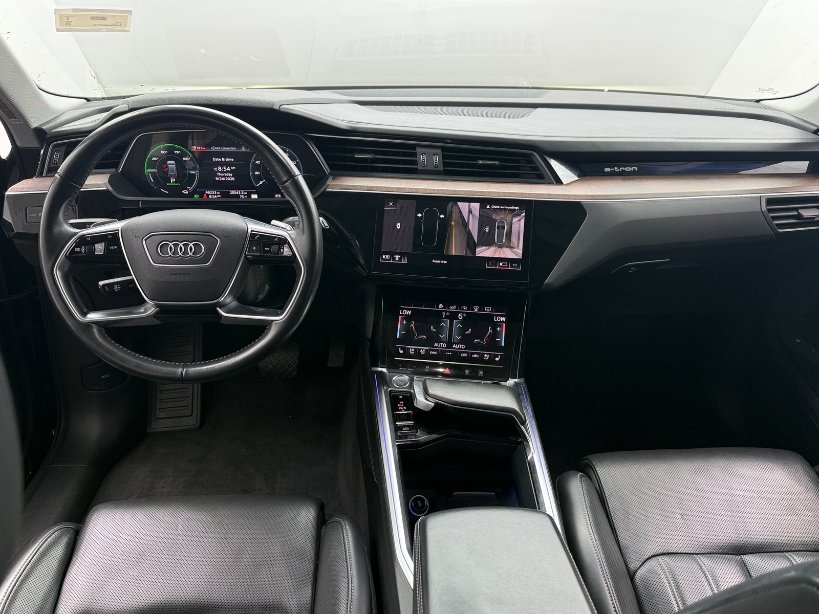 Thumbnail: 2019 Audi e-tron - 2