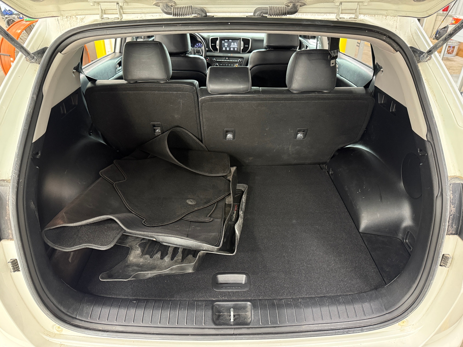 Thumbnail: 2017 Kia Sportage - 6