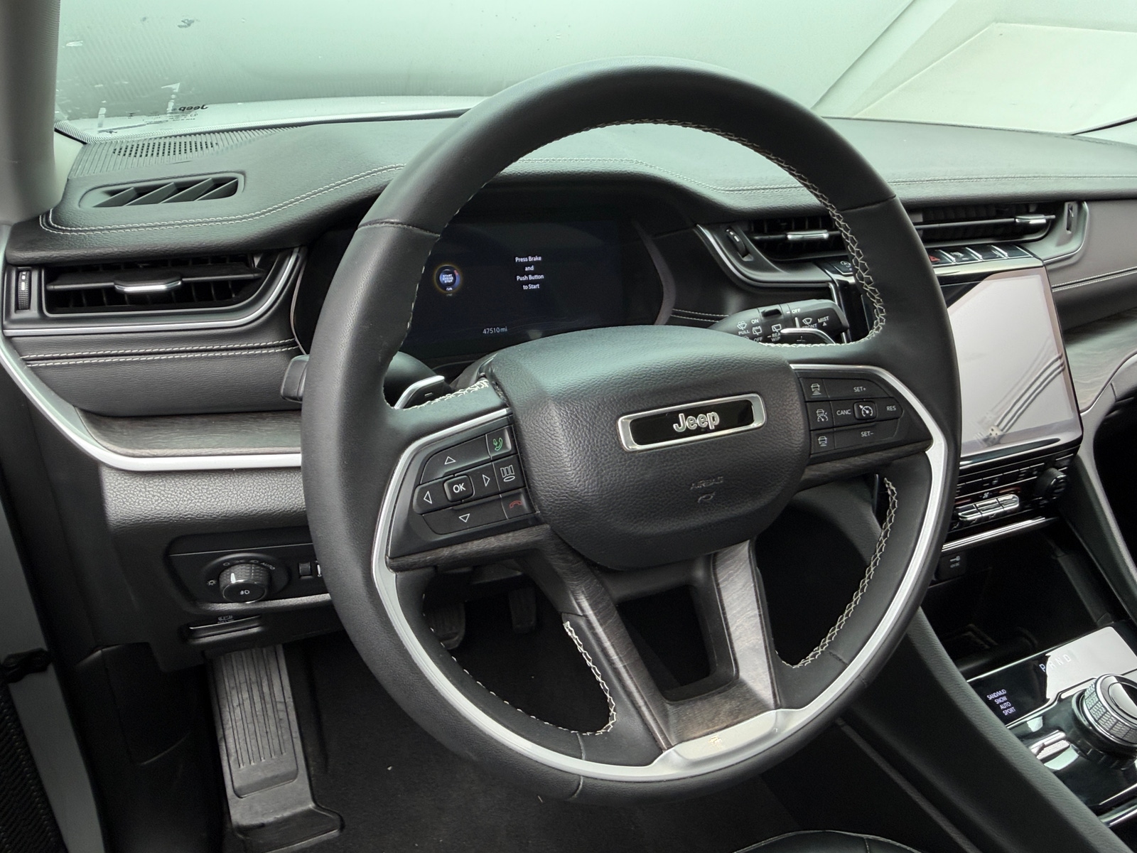 Thumbnail: 2023 Jeep Grand Cherokee L - 4
