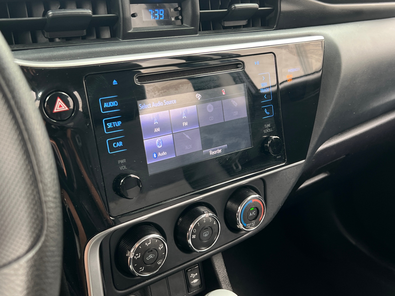 Thumbnail: 2018 Toyota Corolla - 4