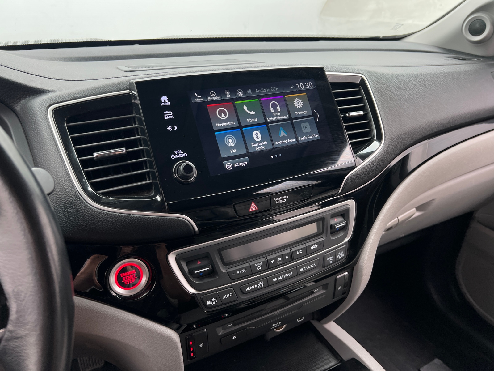 Thumbnail: 2019 Honda Pilot - 3