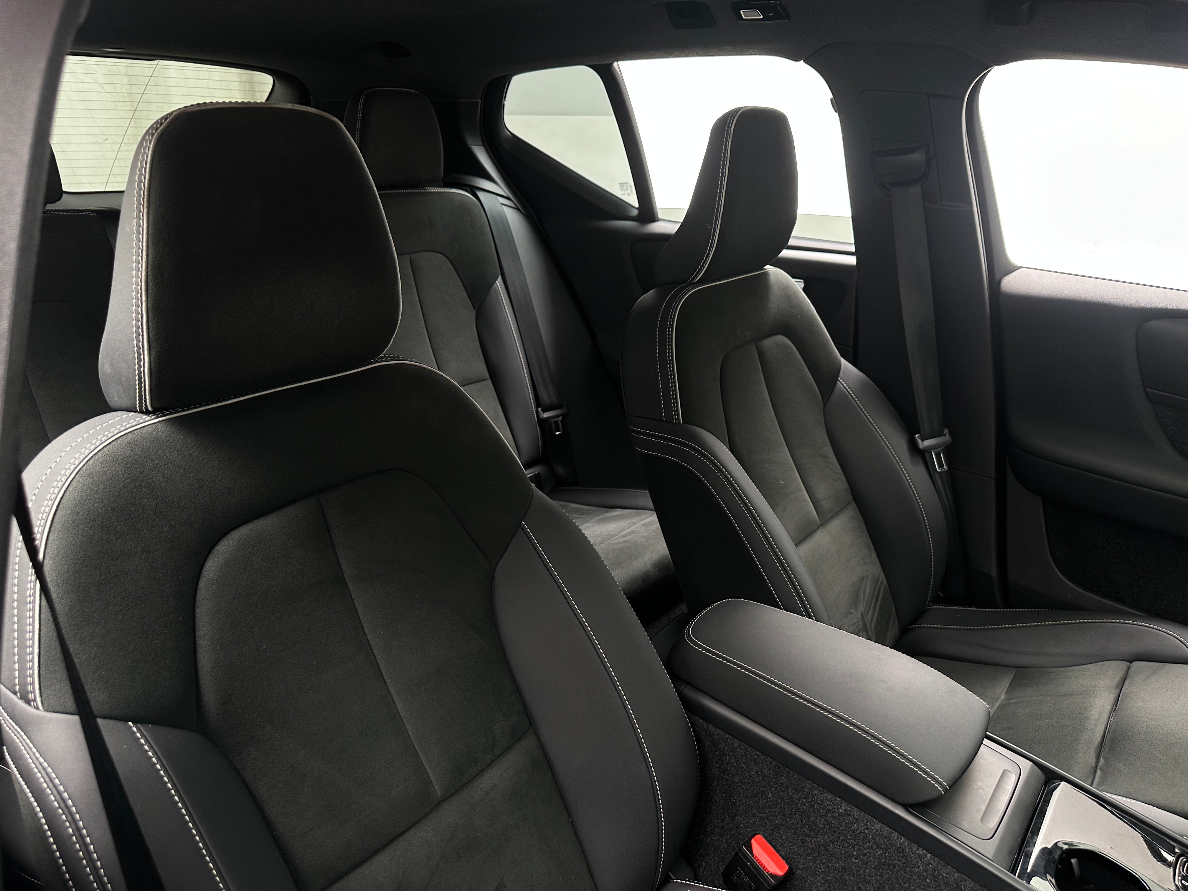 2022 Volvo XC40