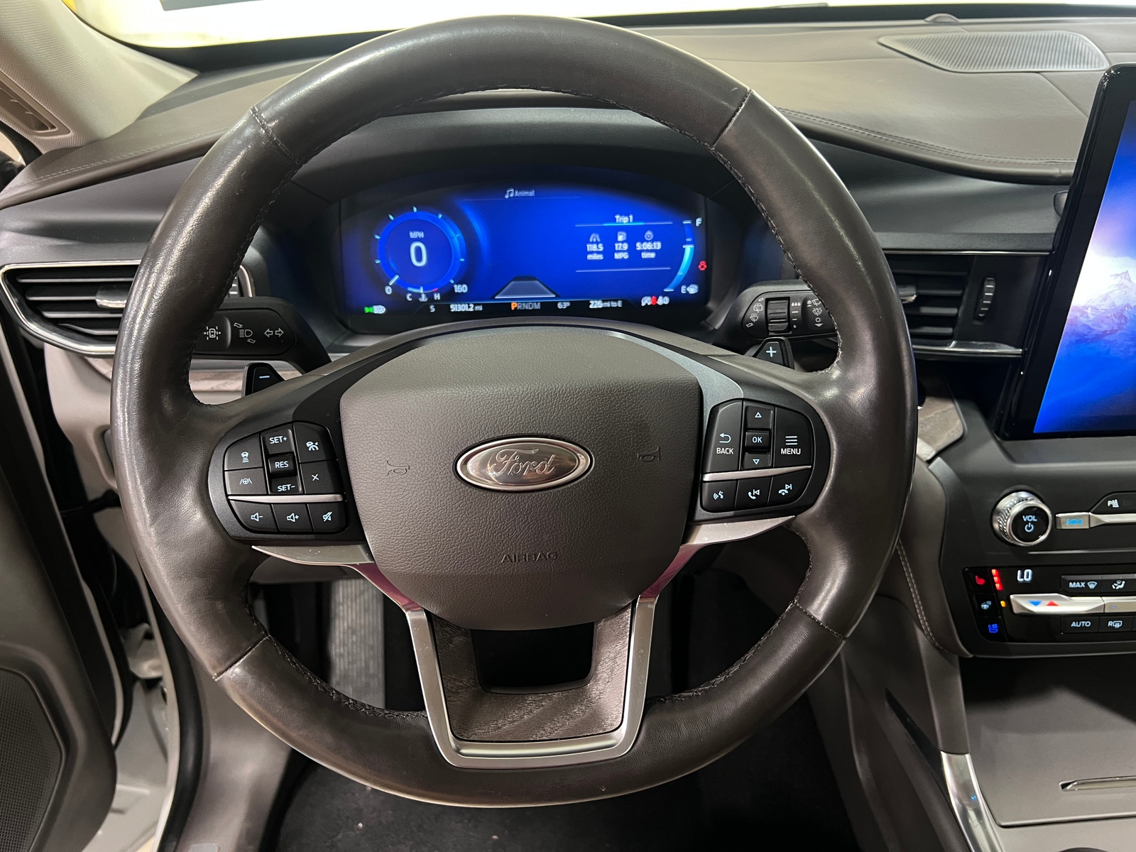 Thumbnail: 2020 Ford Explorer - 4