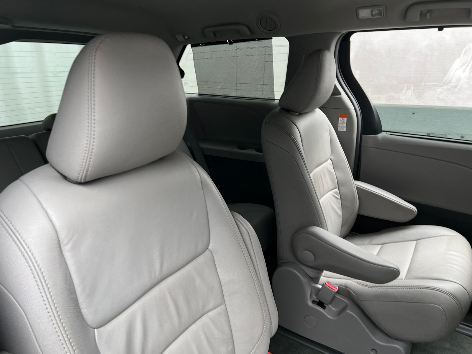 Thumbnail: 2015 Toyota Sienna - 5