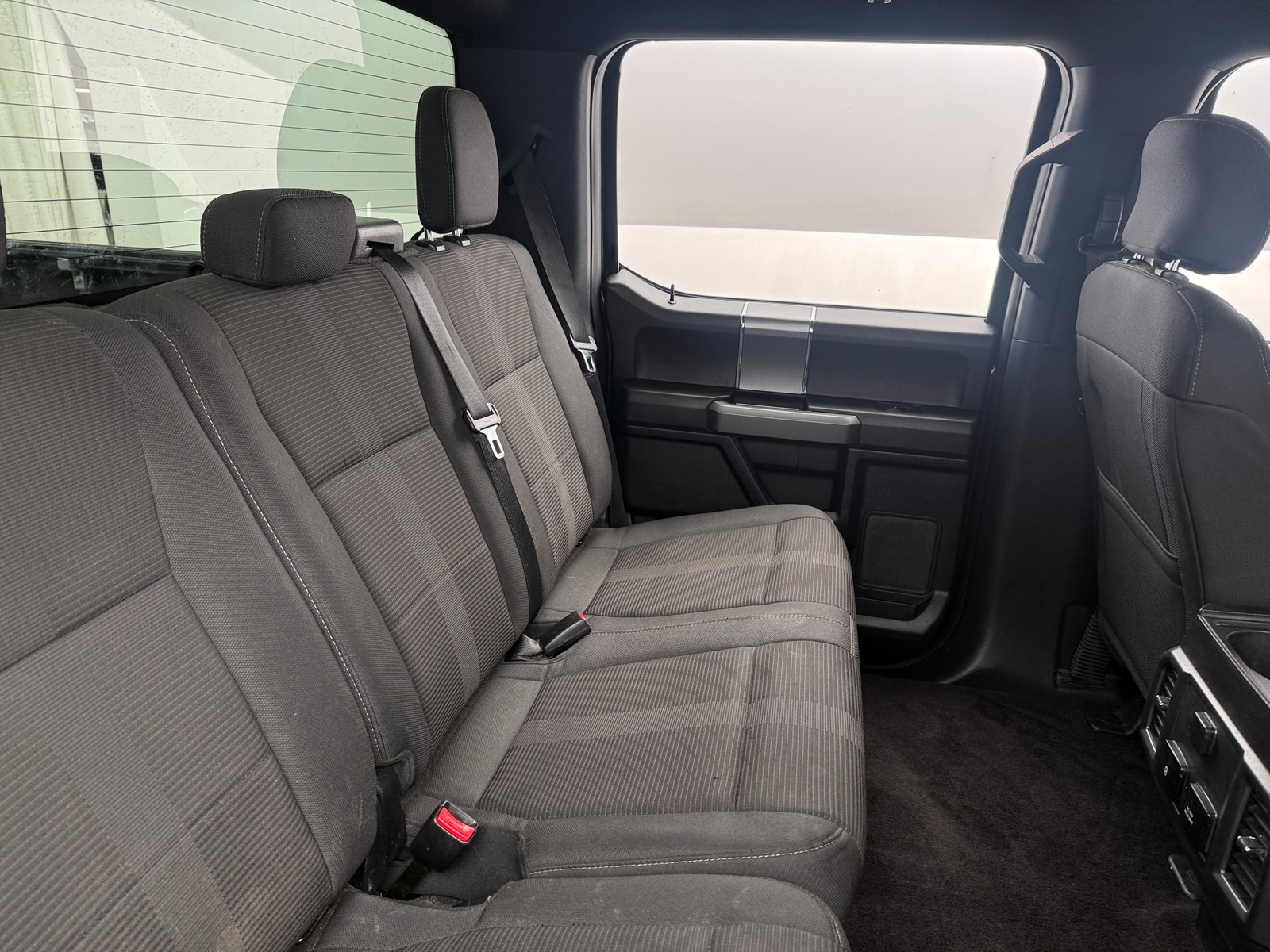 Thumbnail: 2017 Ford Econoline - 6