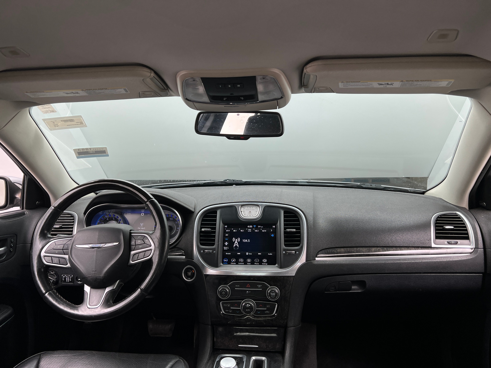 Thumbnail: 2018 Chrysler 300 - 2