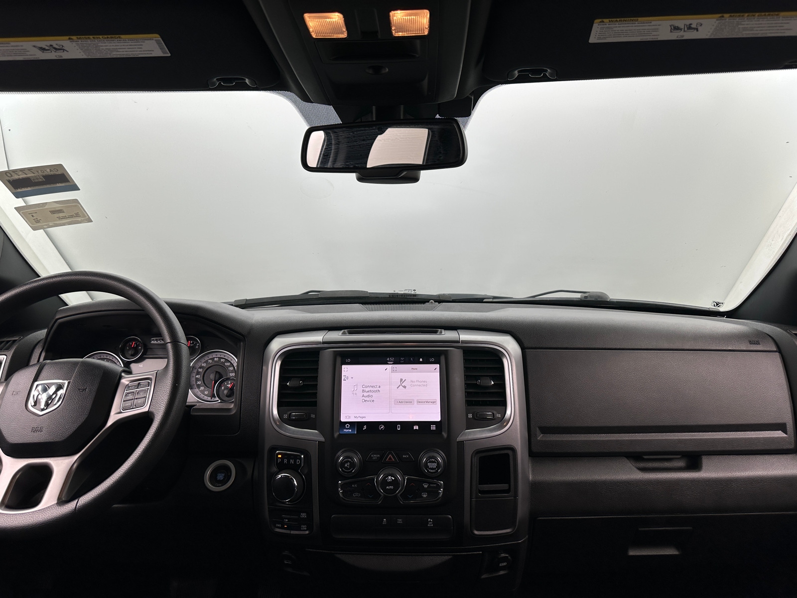 Thumbnail: 2022 RAM 1500 Classic - 3