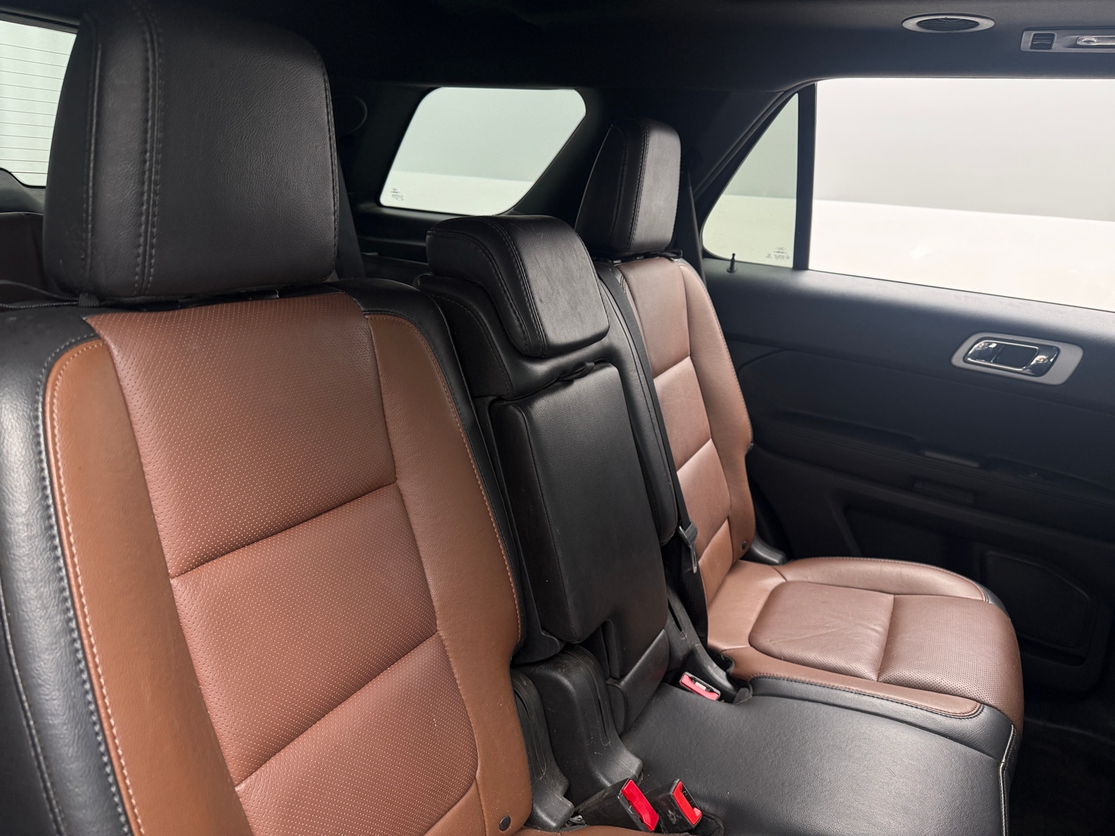 Thumbnail: 2015 Ford Explorer - 5