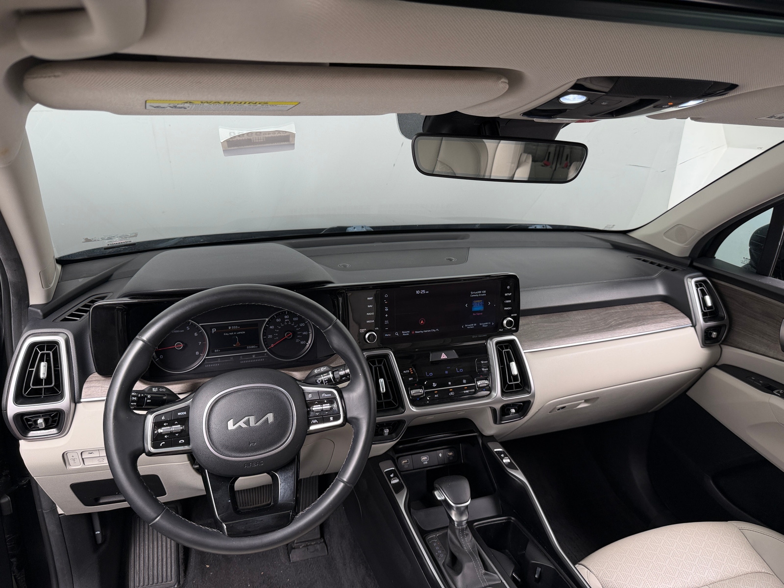 Thumbnail: 2023 Kia Sorento - 2