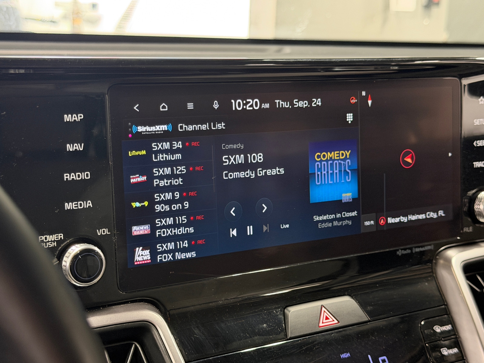 Thumbnail: 2023 Kia Sorento - 3