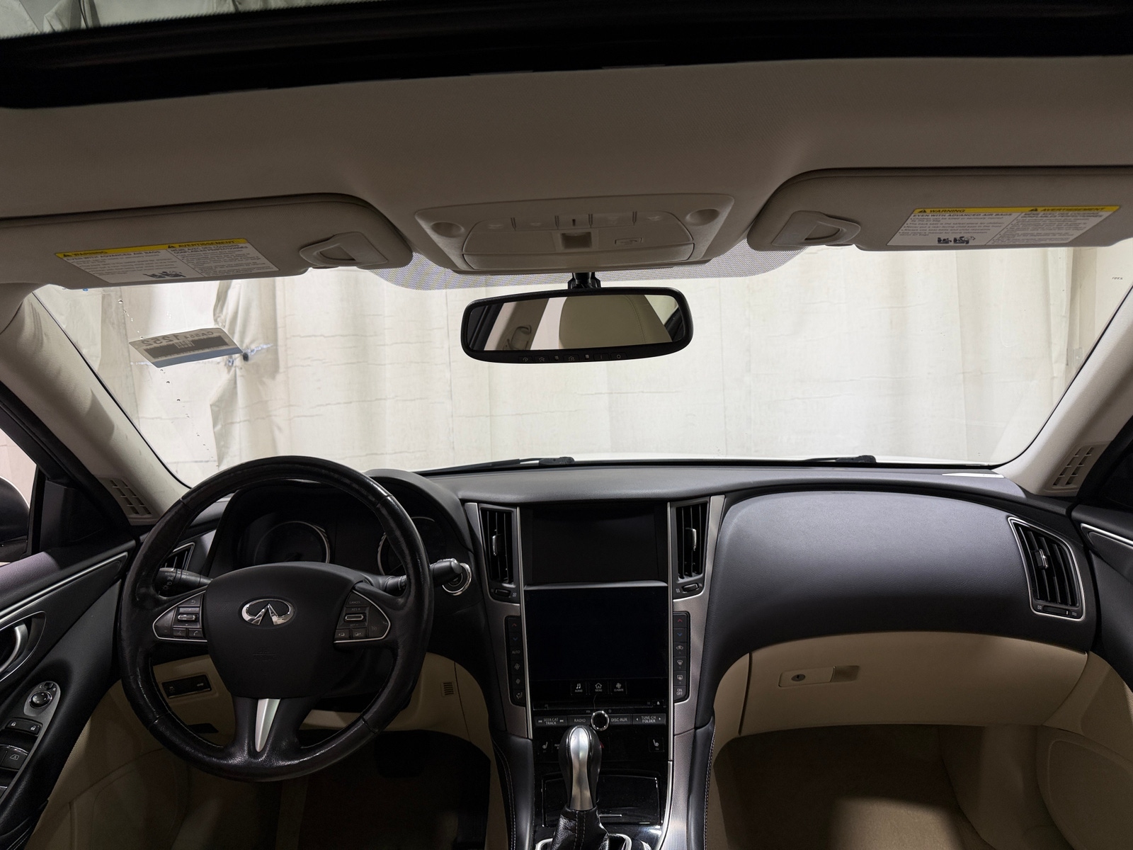 Thumbnail: 2015 INFINITI Q50 - 2