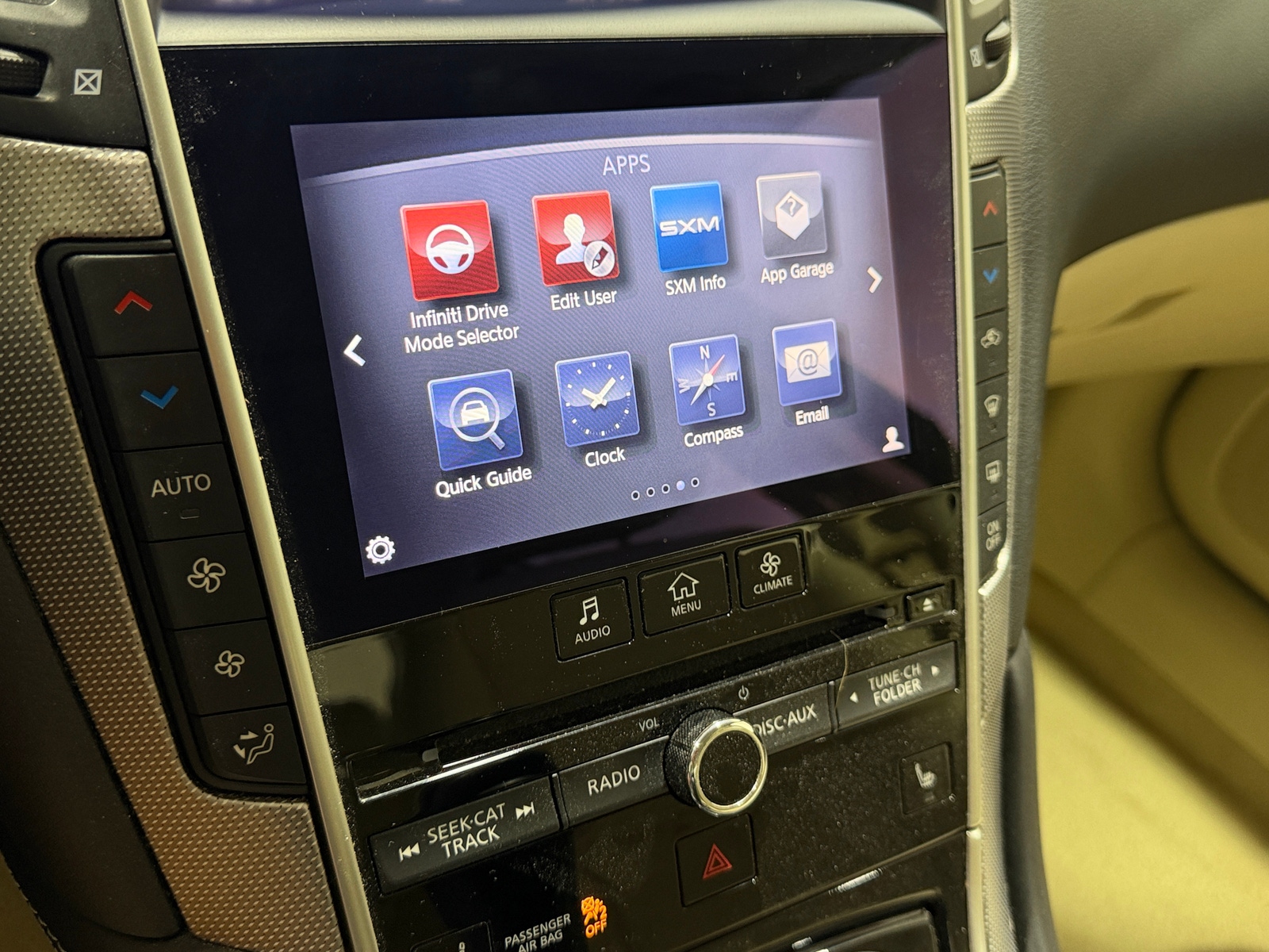 Thumbnail: 2015 INFINITI Q50 - 3