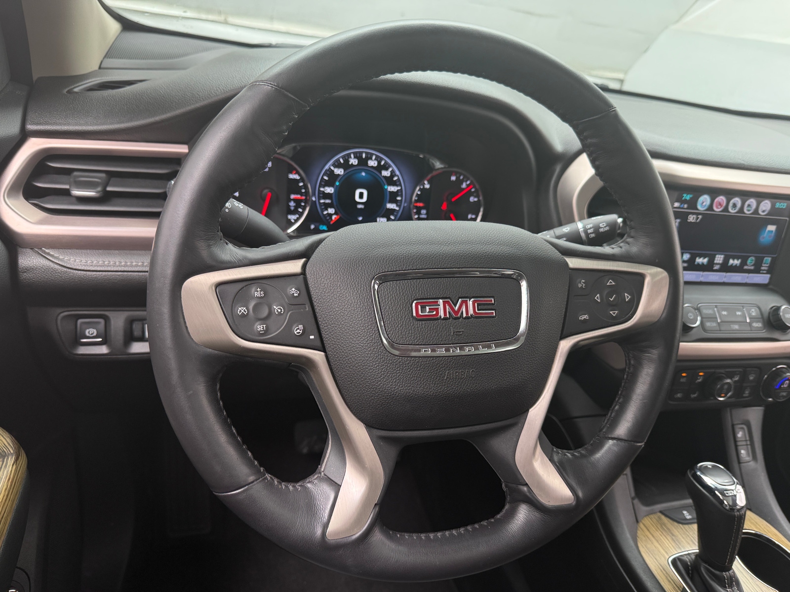 Thumbnail: 2017 GMC Acadia - 4
