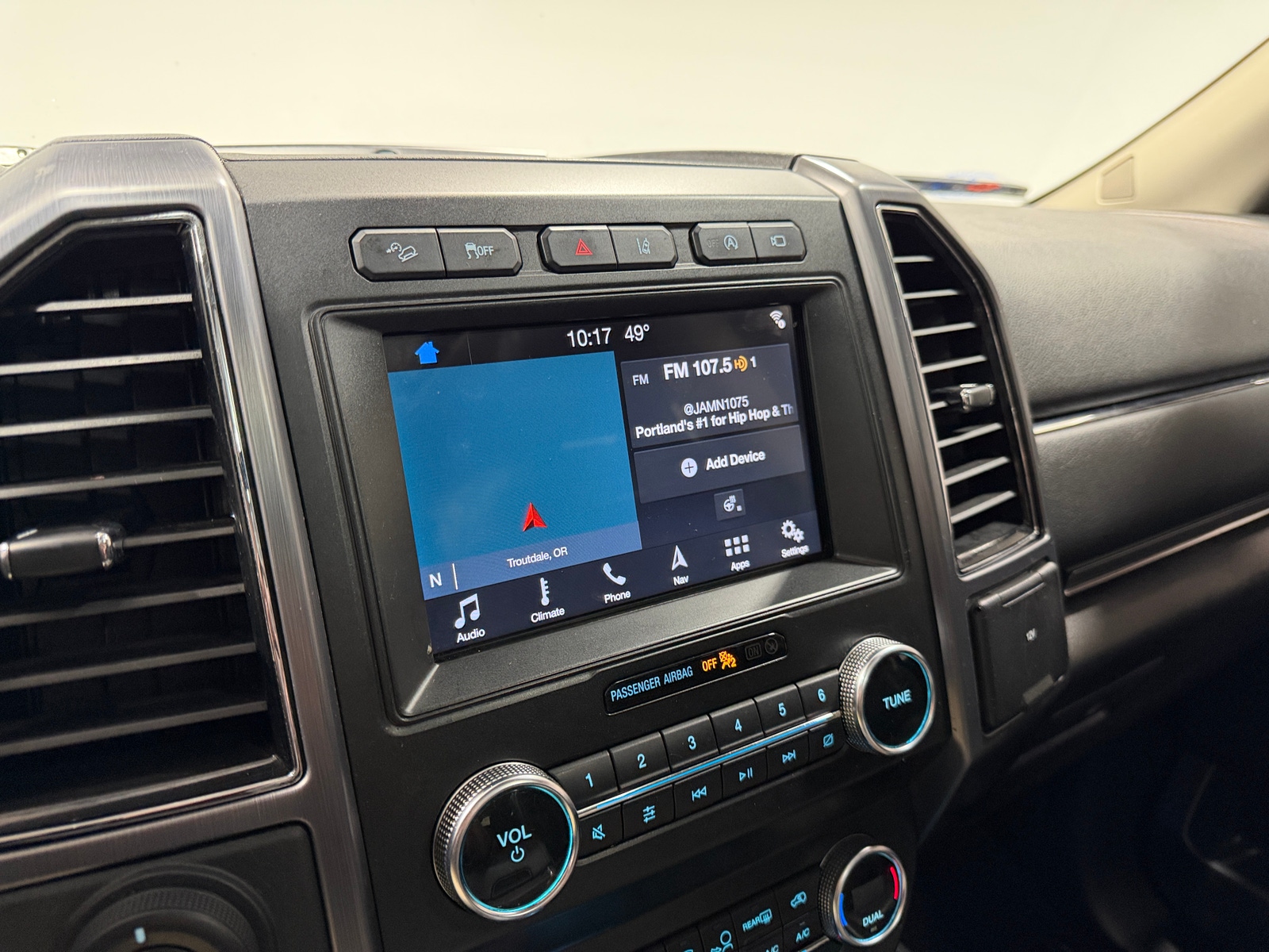 Thumbnail: 2019 Ford Expedition - 3