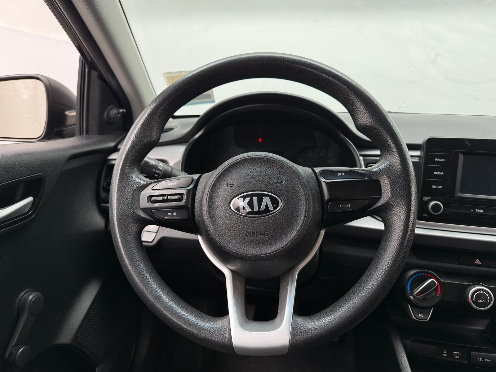 Thumbnail: 2018 Kia Rio - 5