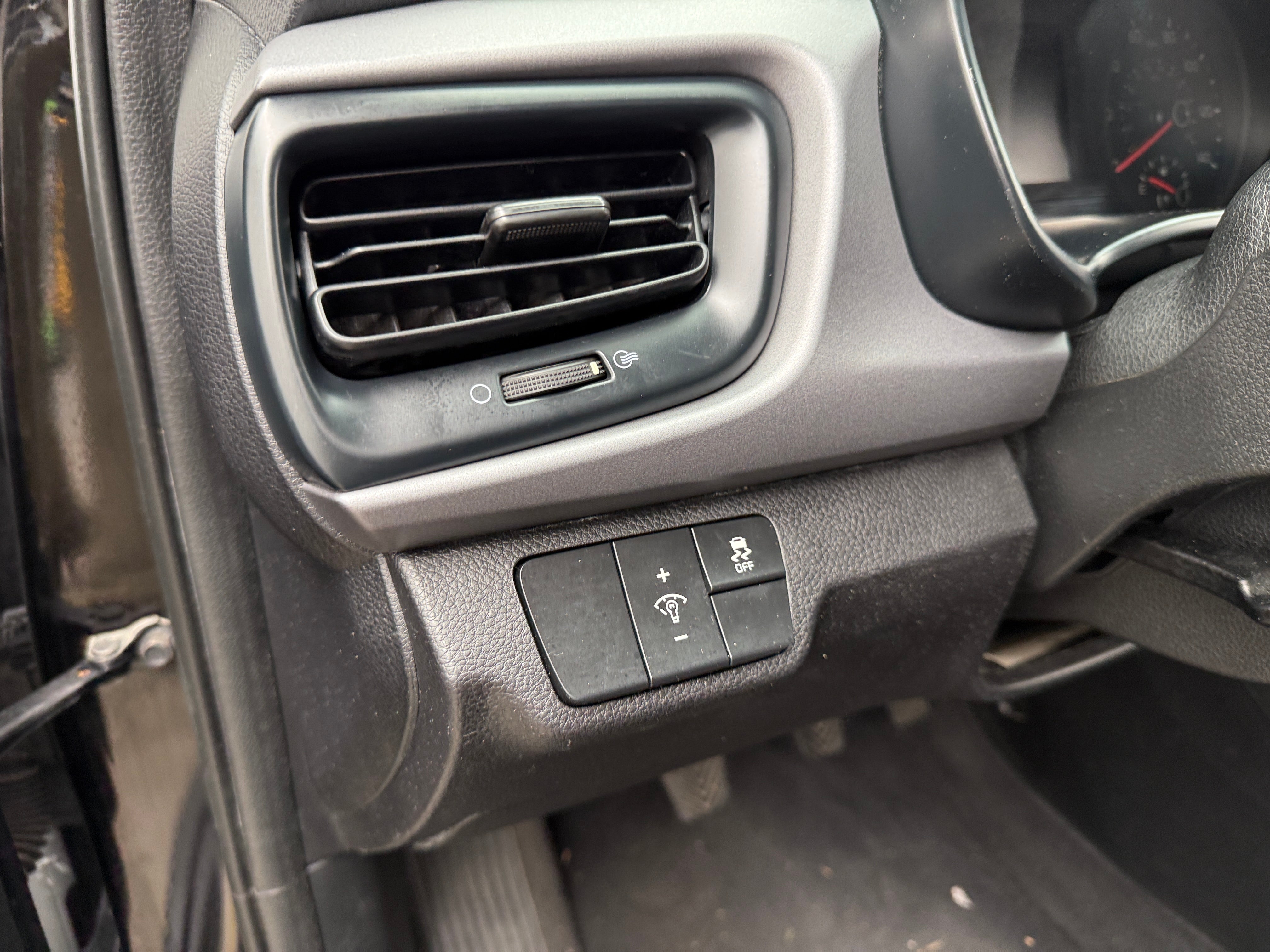Used 2018 Kia RIO LX with VIN 3KPA24AB3JE085639 for sale in South Chesterfield, VA