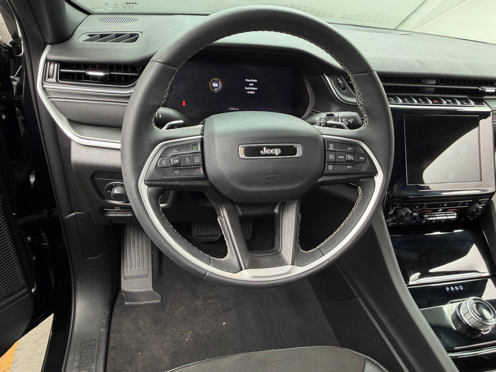 Thumbnail: 2023 Jeep Grand Cherokee - 4