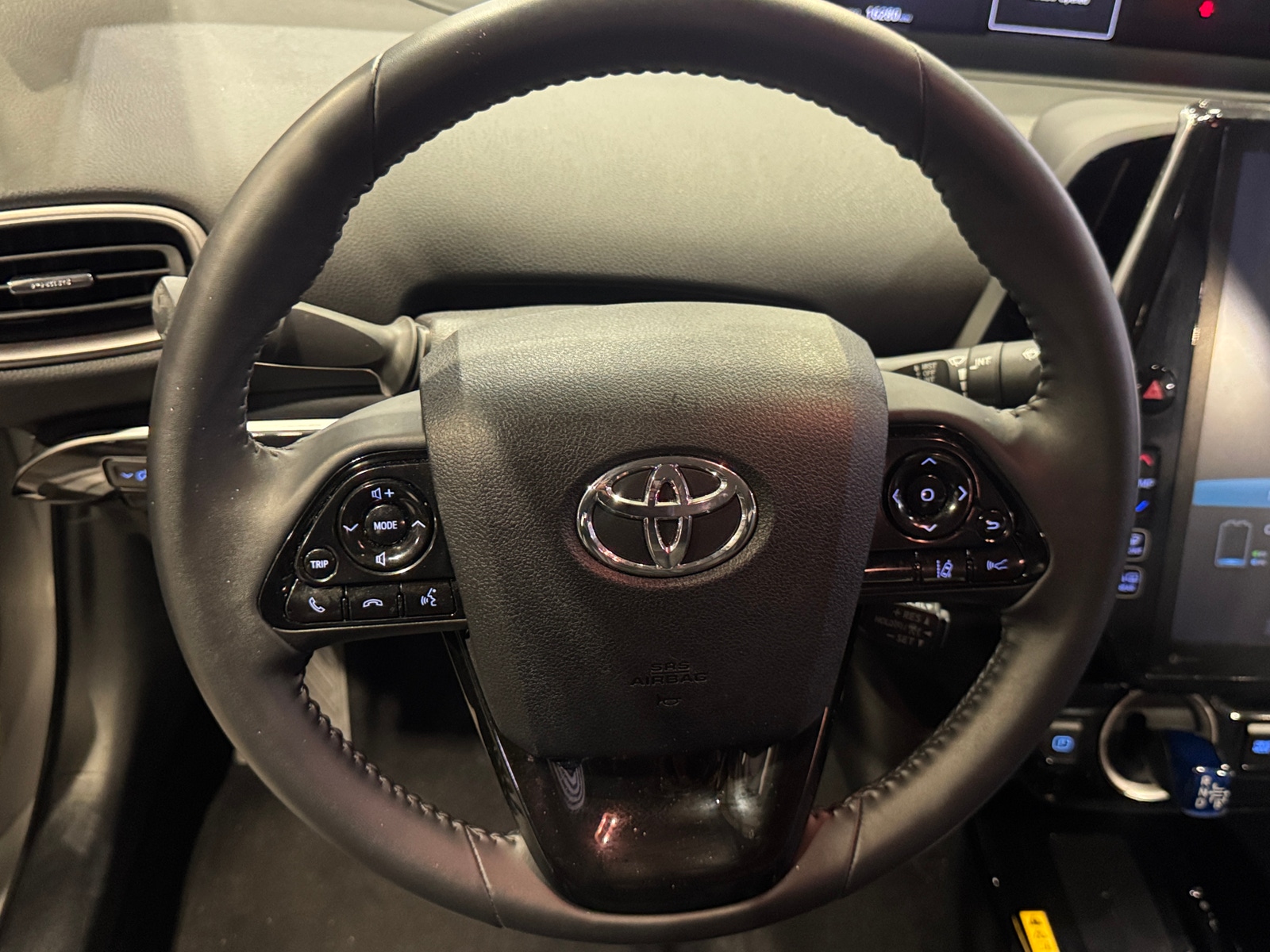 Thumbnail: 2022 Toyota Prius Prime - 5