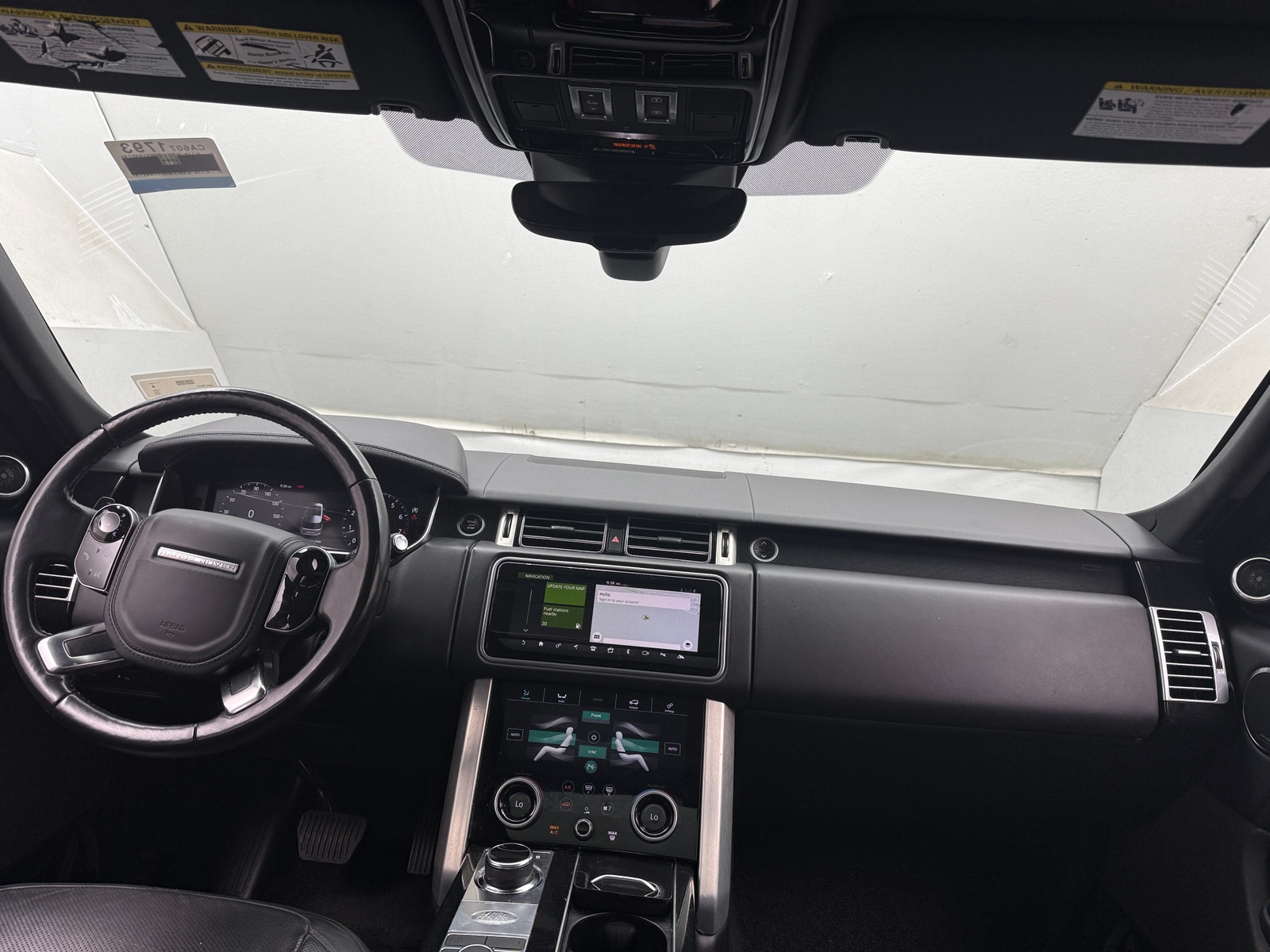 Thumbnail: 2019 Land Rover Range Rover - 3