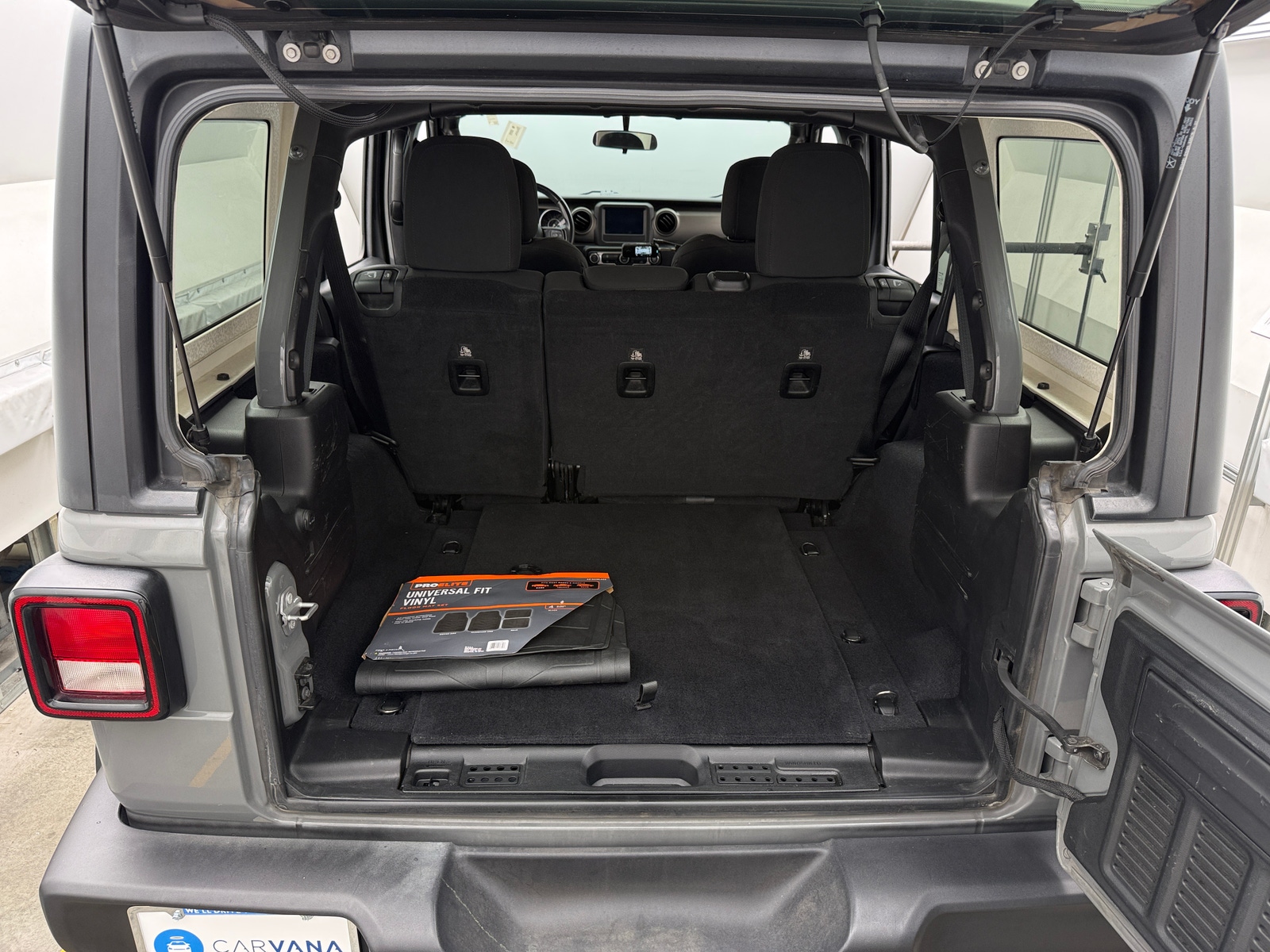 Thumbnail: 2019 Jeep Wrangler - 7