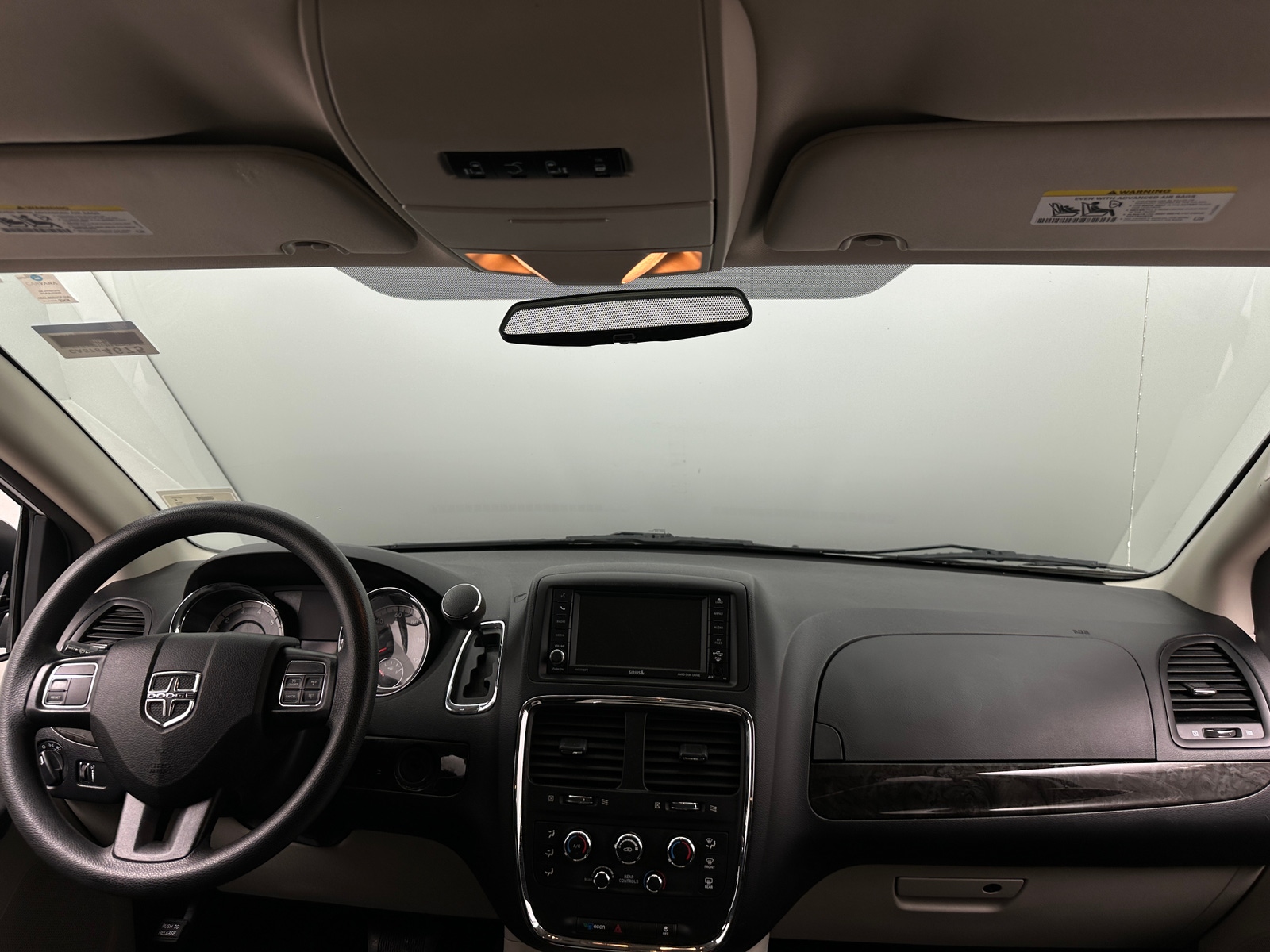 Thumbnail: 2016 Dodge Grand Caravan - 3