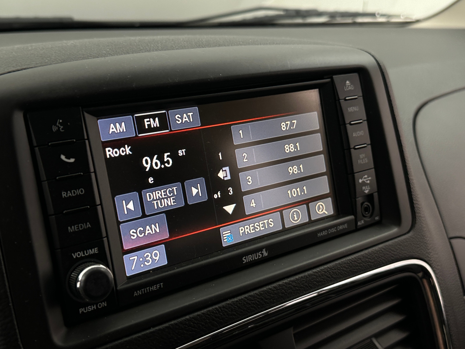 Thumbnail: 2016 Dodge Grand Caravan - 4