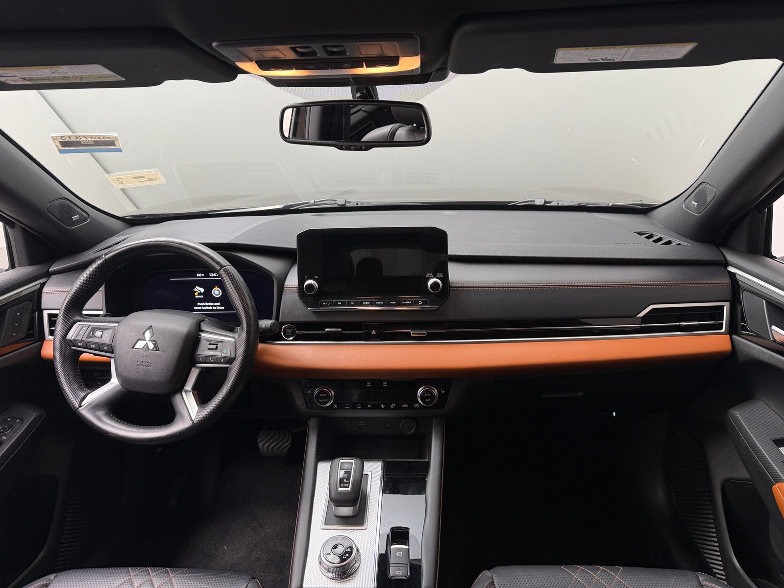 Thumbnail: 2022 Mitsubishi Outlander - 3