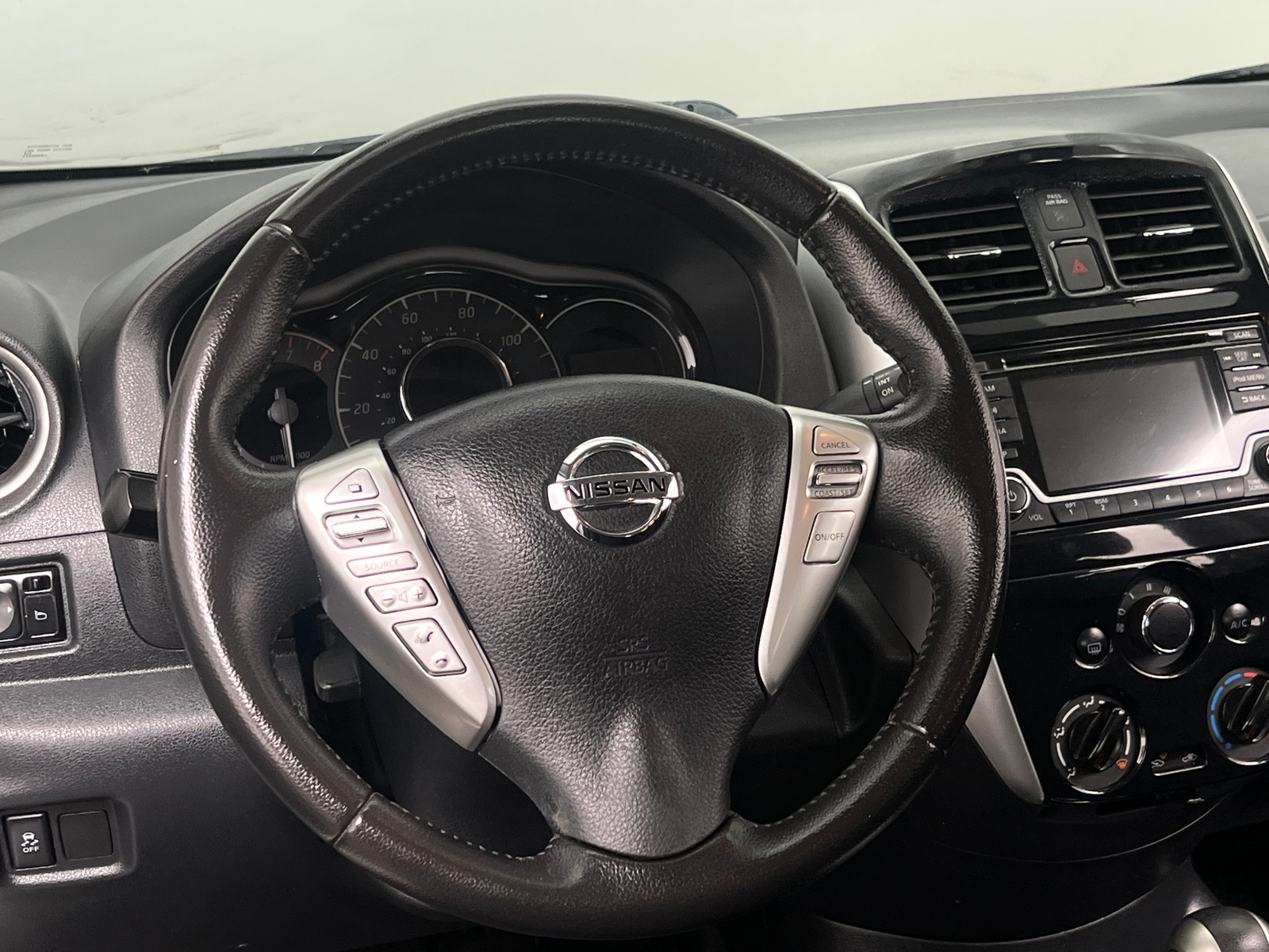 Thumbnail: 2017 Nissan Versa Note - 5