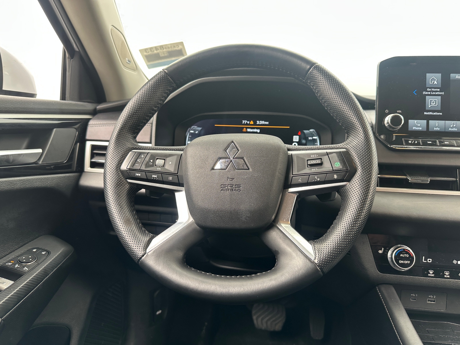 Thumbnail: 2024 Mitsubishi Outlander - 5
