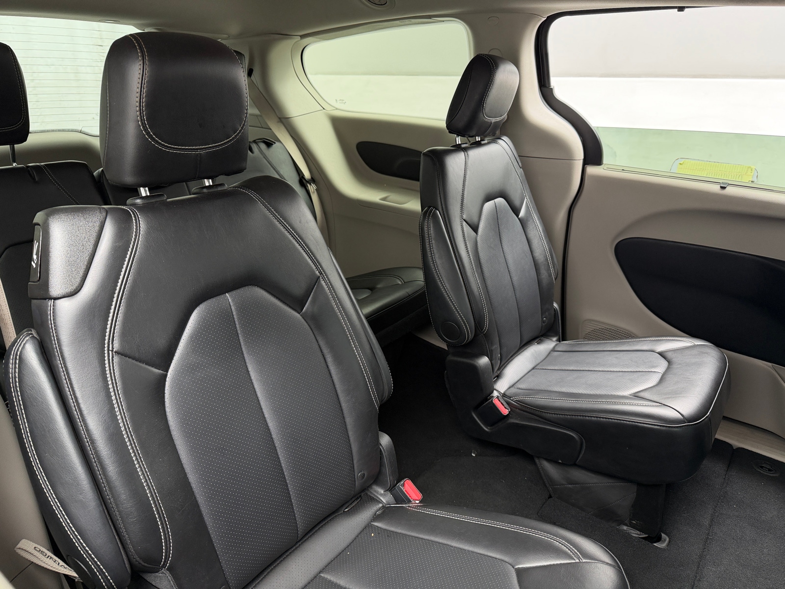 Thumbnail: 2024 Chrysler Pacifica - 5