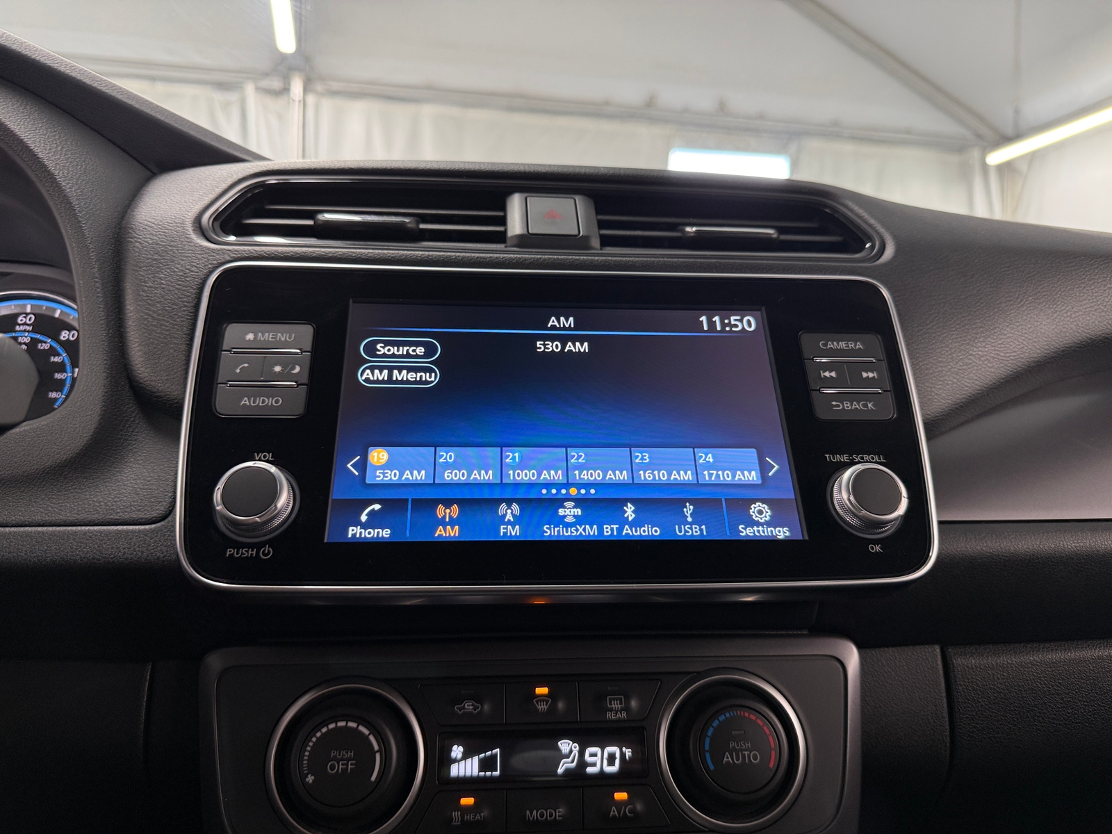 Thumbnail: 2025 Nissan Leaf - 4