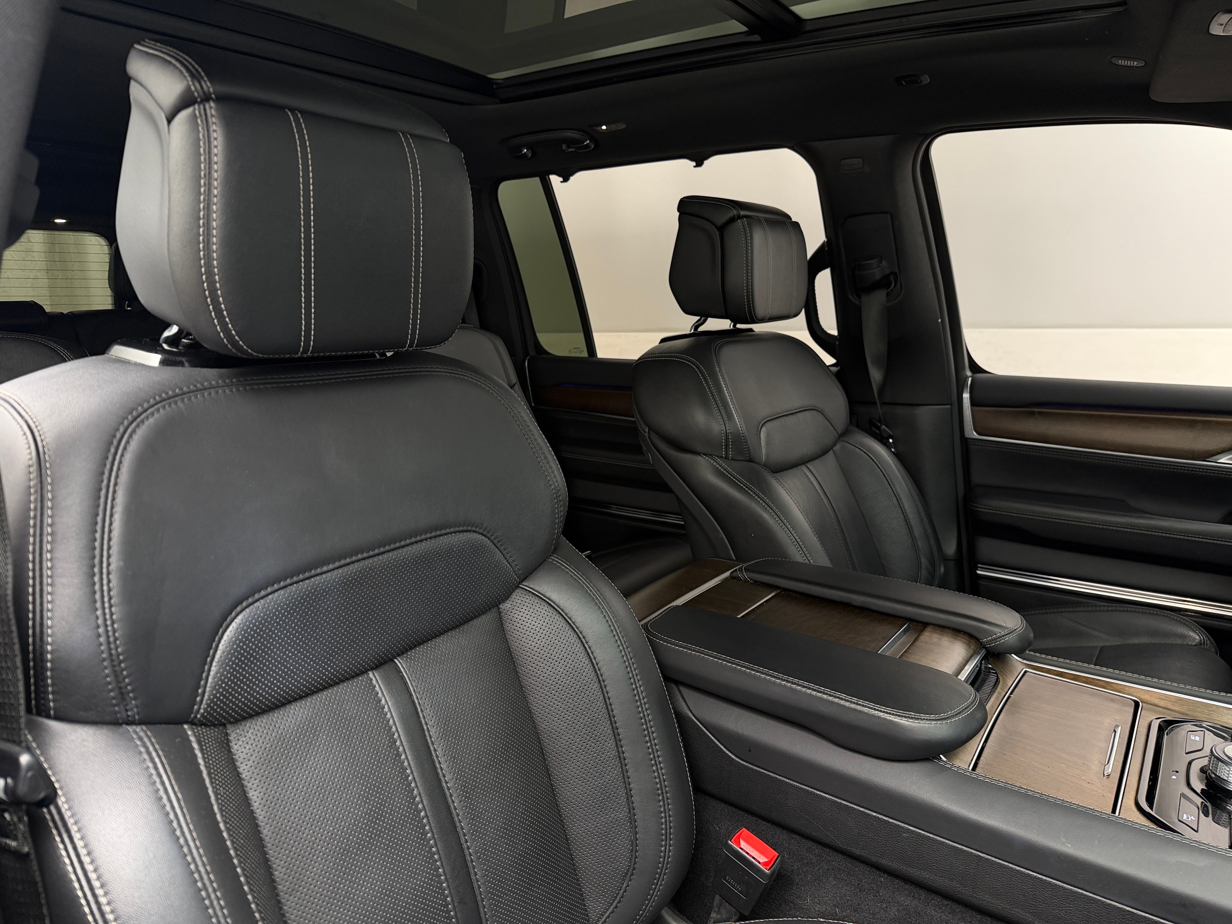 2023 Jeep Grand Wagoneer