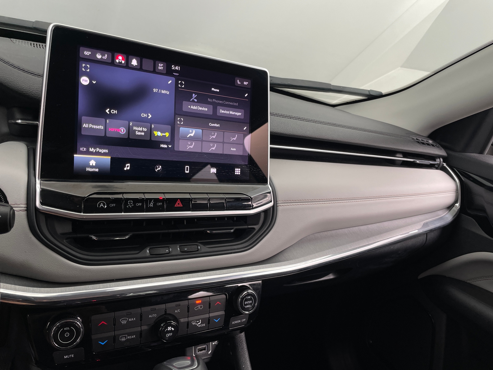 Thumbnail: 2022 Jeep Compass - 3