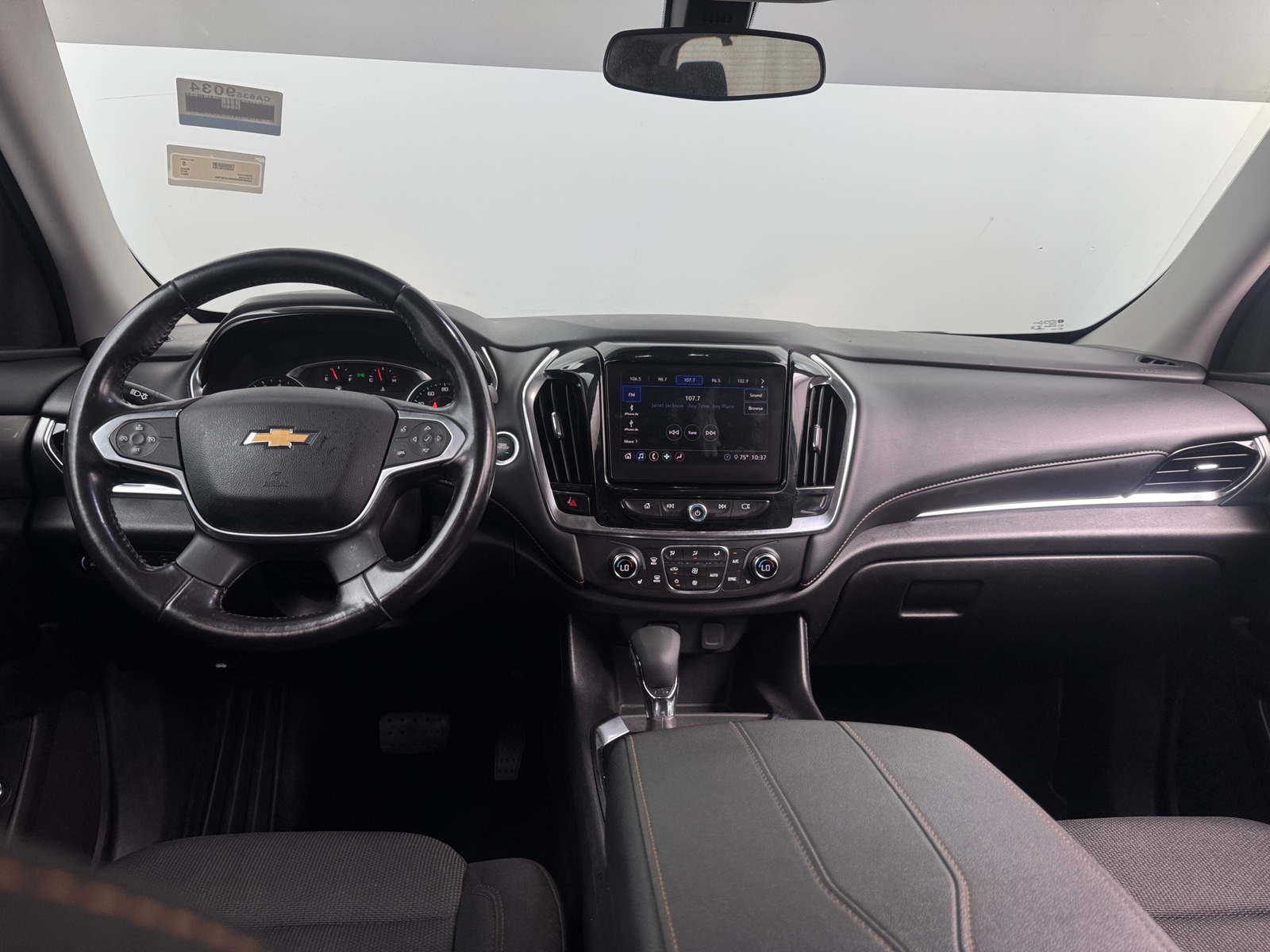 Thumbnail: 2021 Chevrolet Traverse - 3