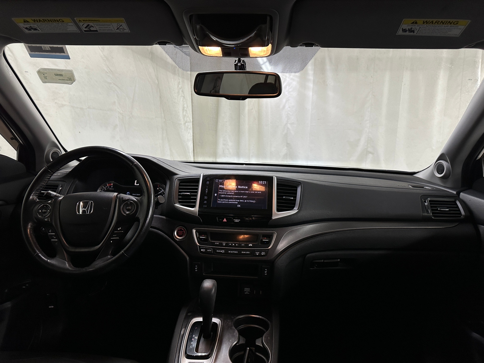 Thumbnail: 2017 Honda Pilot - 2
