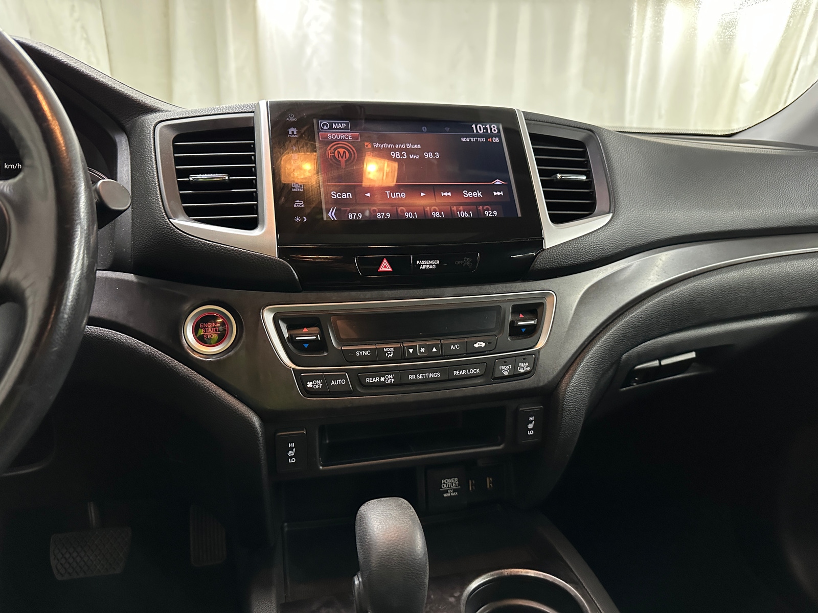 Thumbnail: 2017 Honda Pilot - 3
