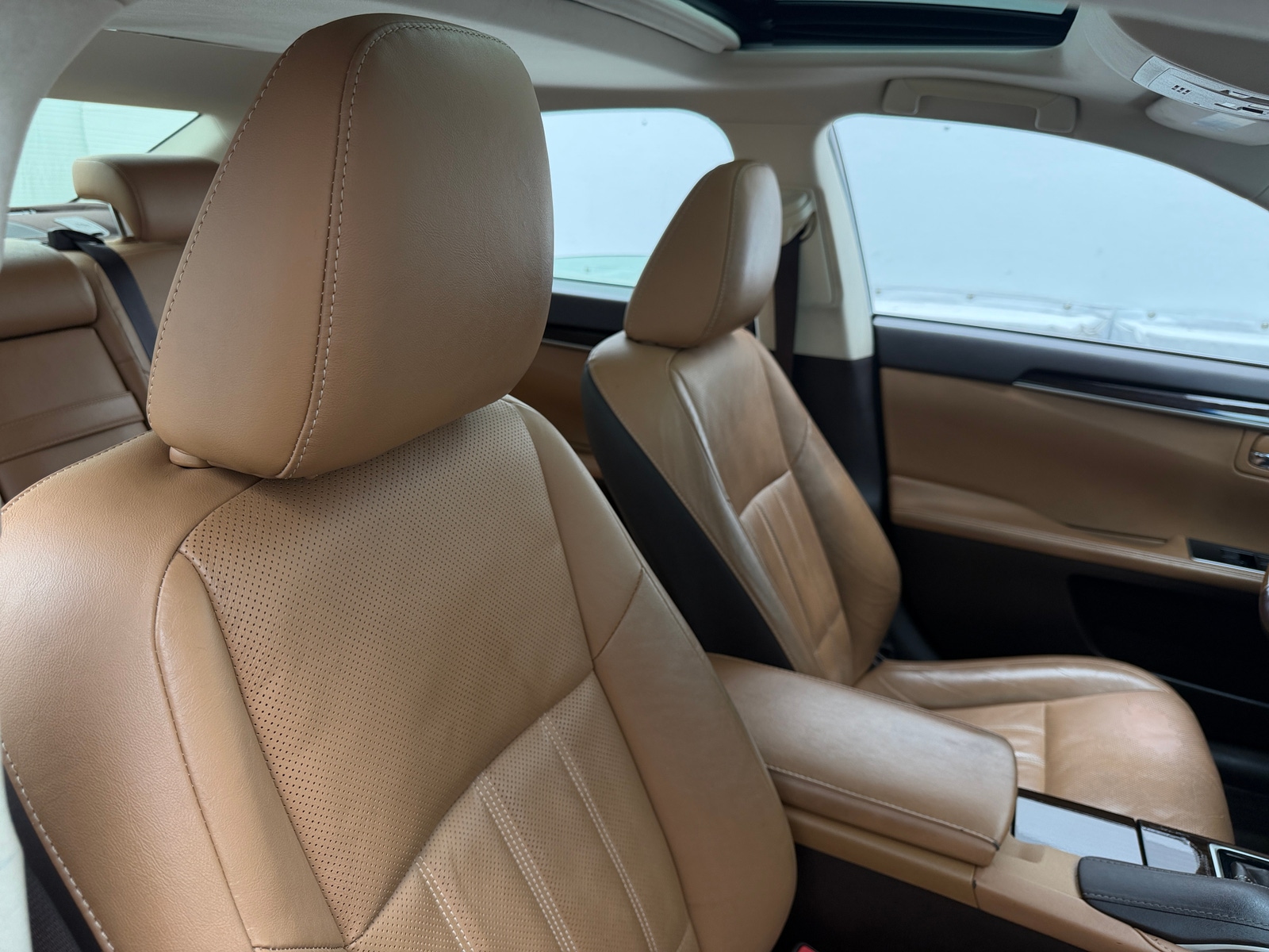 Thumbnail: 2016 Lexus ES - 2