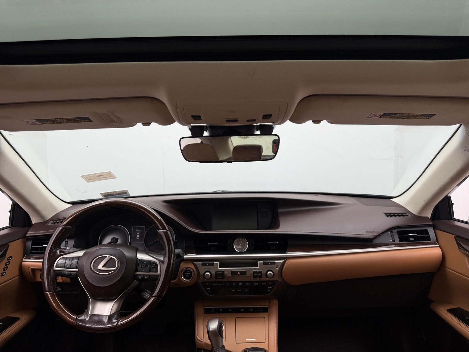 Thumbnail: 2016 Lexus ES - 3
