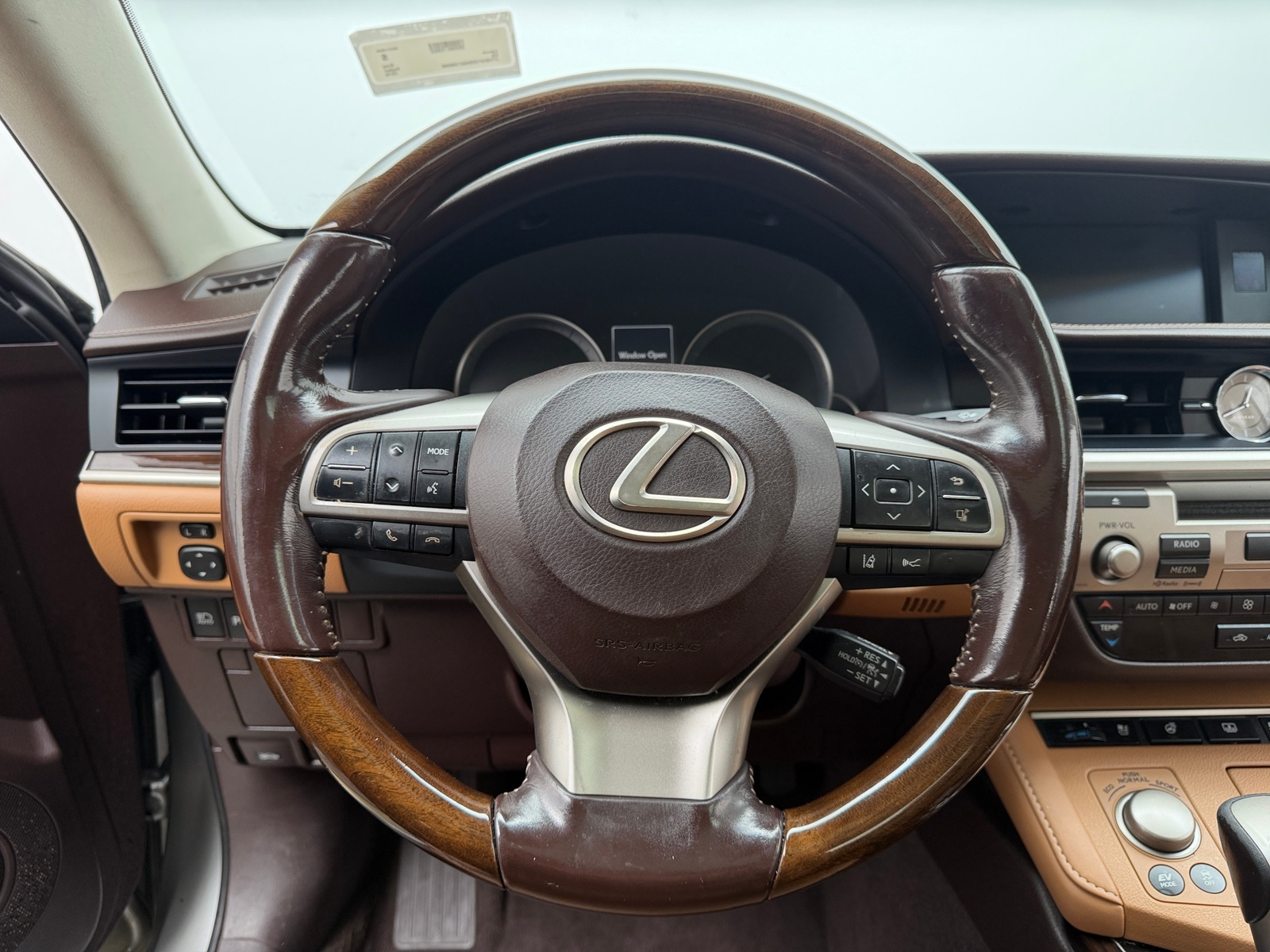 Thumbnail: 2016 Lexus ES - 5