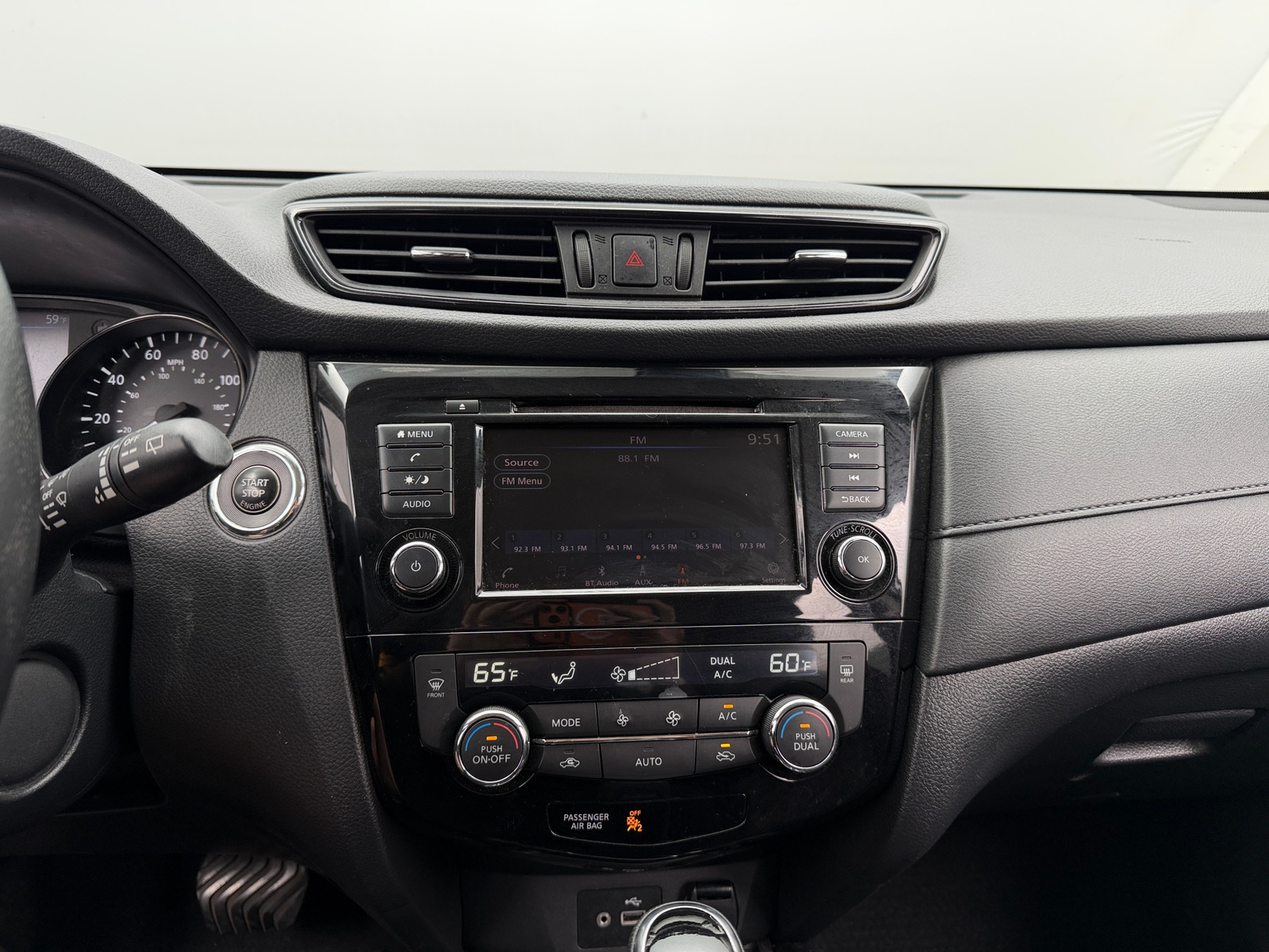 Thumbnail: 2020 Nissan Rogue - 4