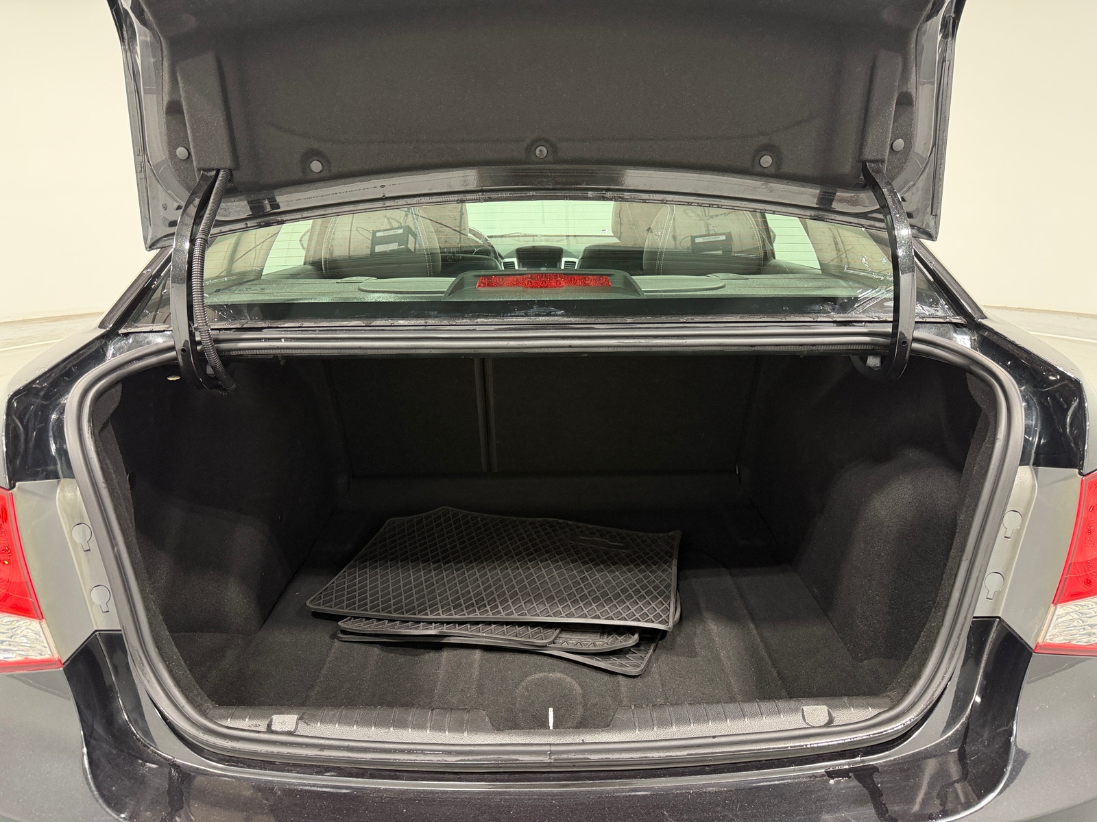 Thumbnail: 2015 Chevrolet Cruze - 6