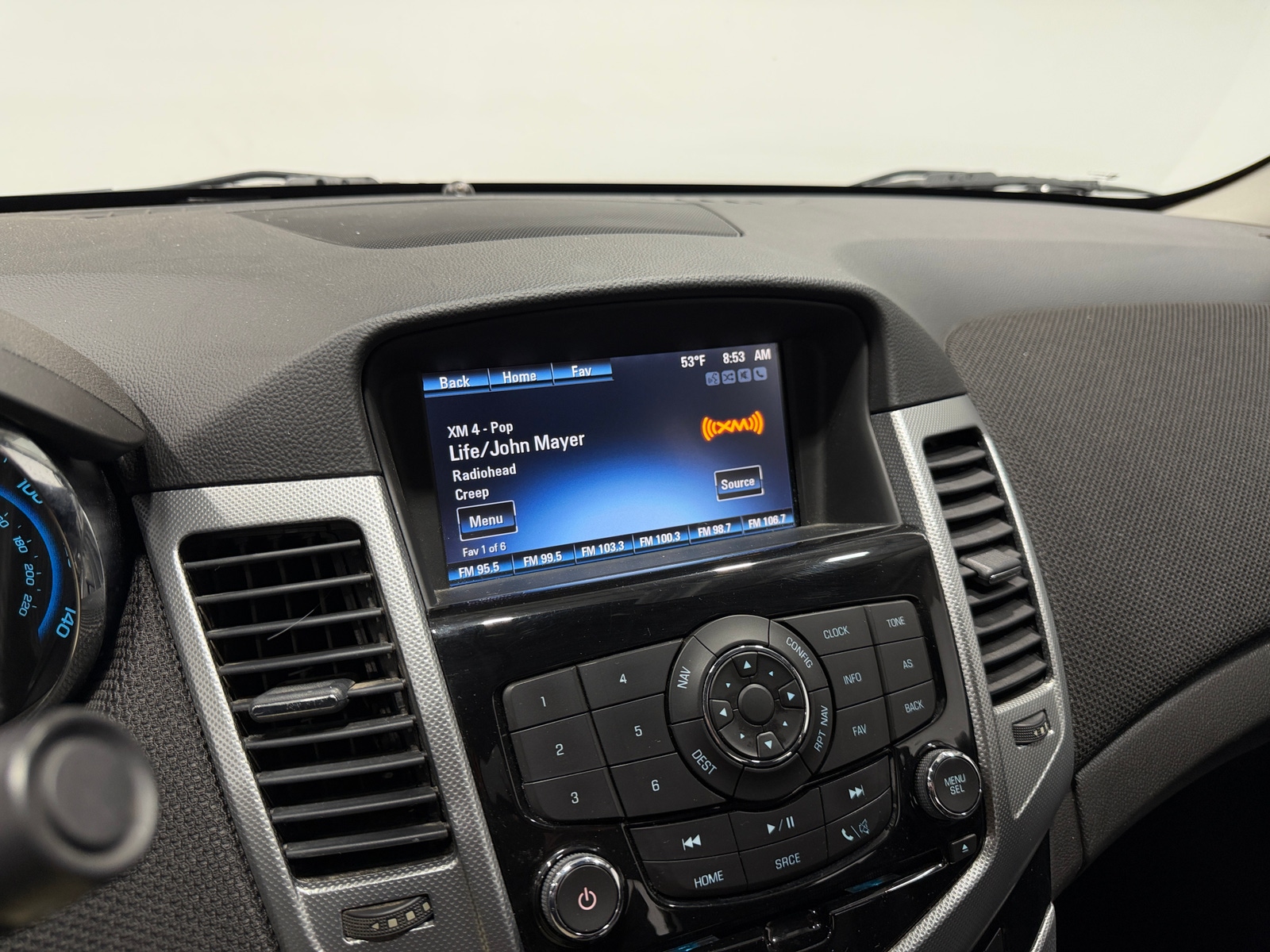 Thumbnail: 2015 Chevrolet Cruze - 3