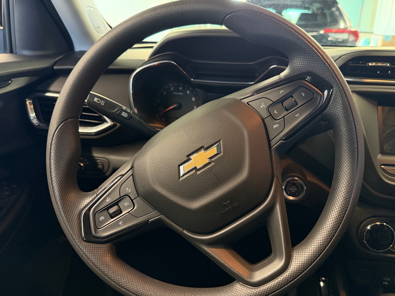 Thumbnail: 2023 Chevrolet TrailBlazer - 5