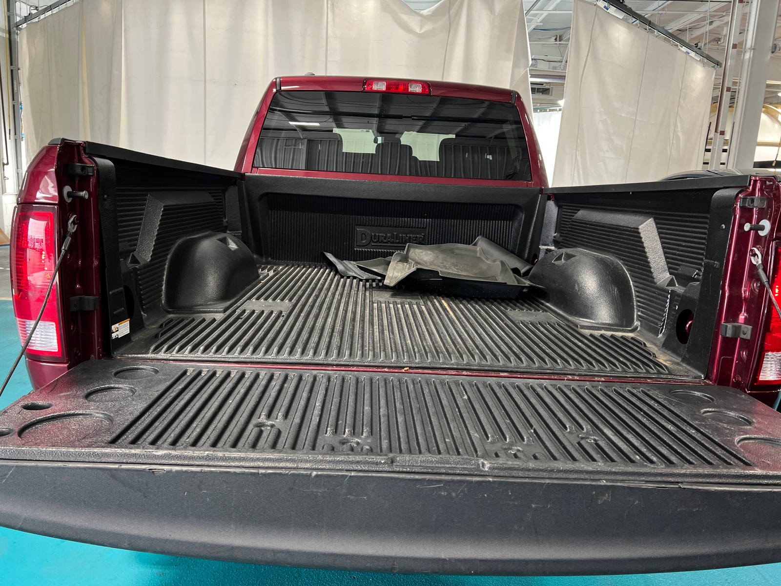 Thumbnail: 2019 RAM 1500 Classic - 7