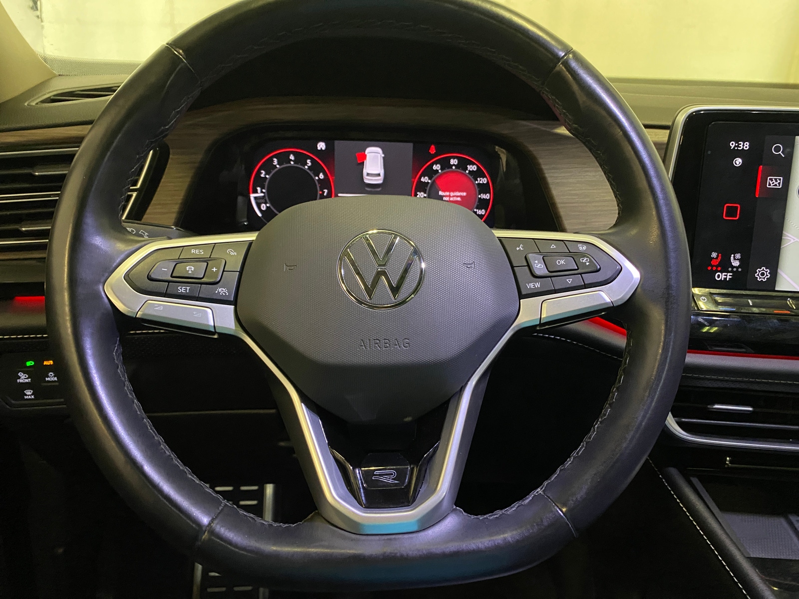 Thumbnail: 2024 Volkswagen Atlas - 4