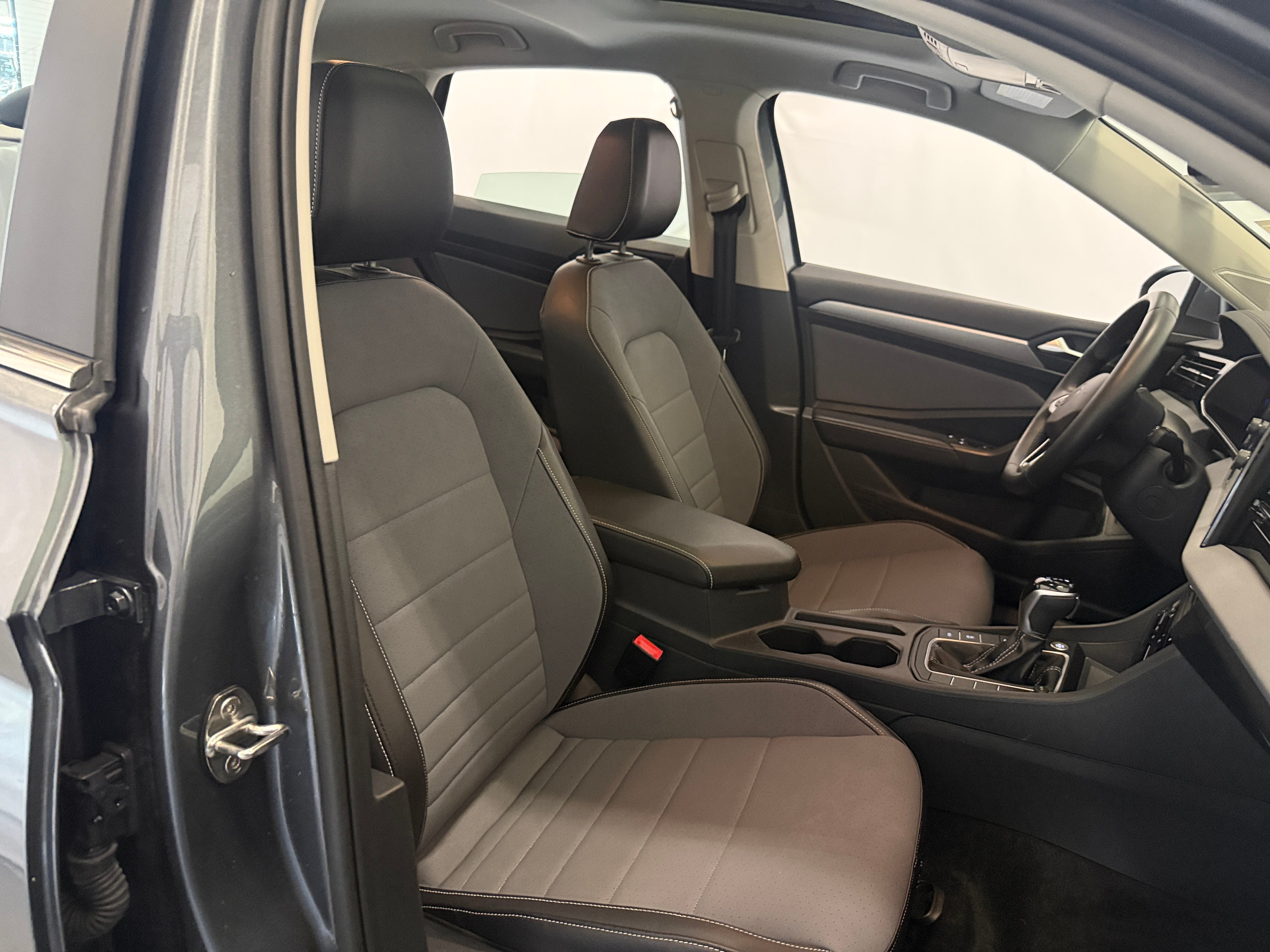 3VW7W7BU1TM024831
