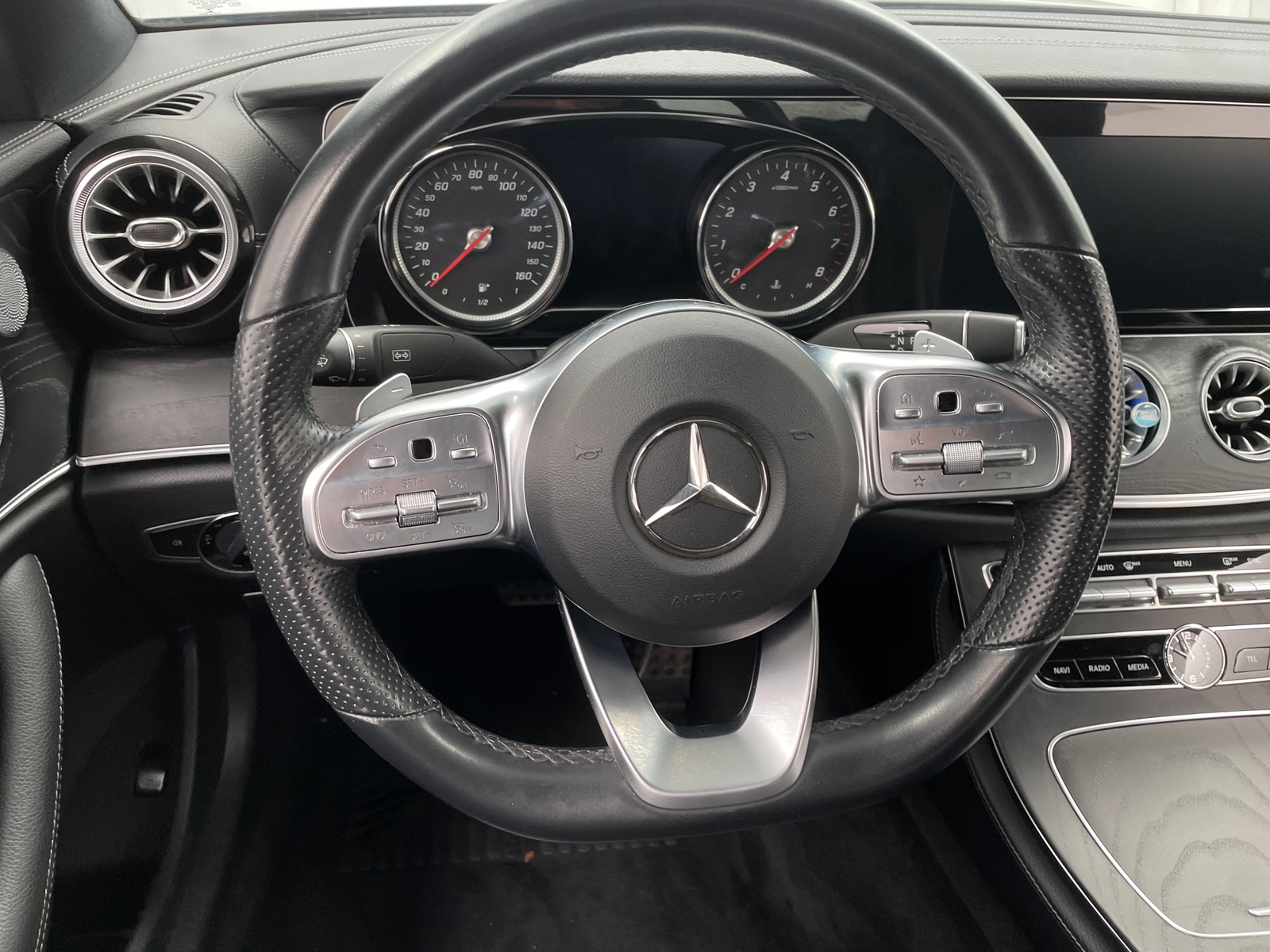 Thumbnail: 2019 Mercedes-Benz E-Class - 3