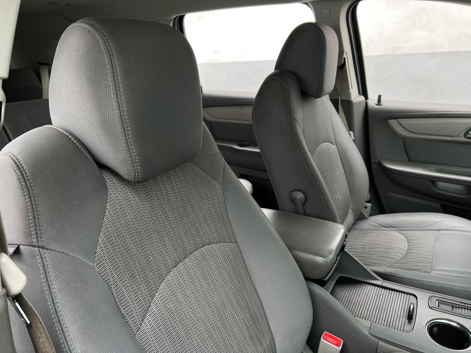 Thumbnail: 2017 Chevrolet Traverse - 2